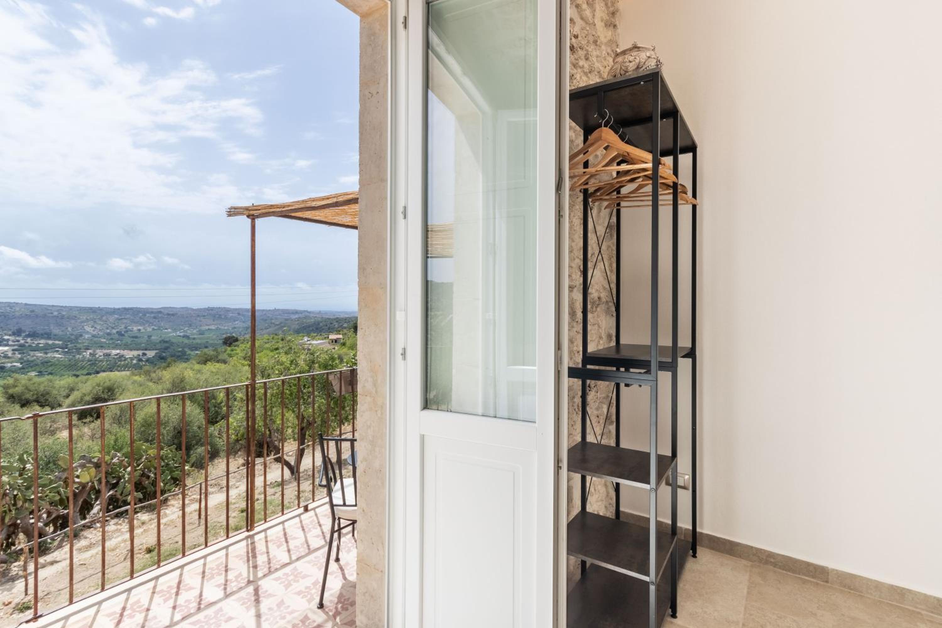 Casale Micale photo 2