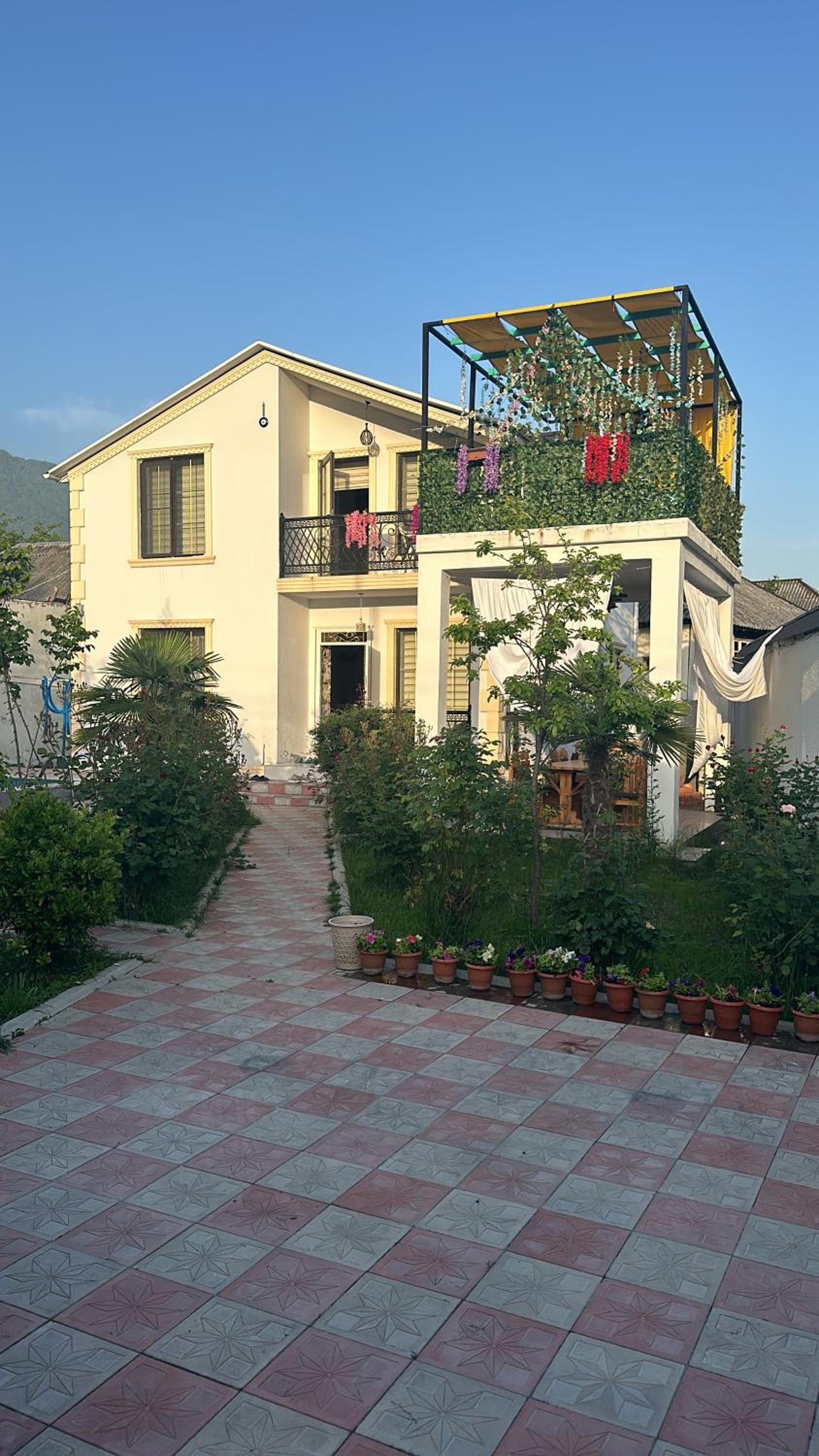 Qafqaz mountain white villa