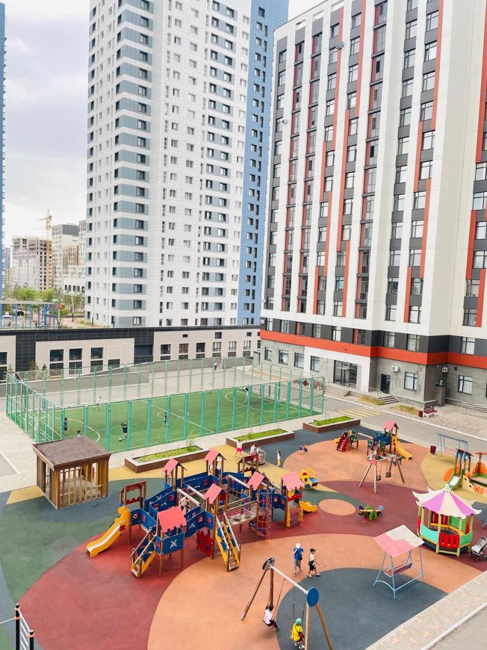 Esil Plaza