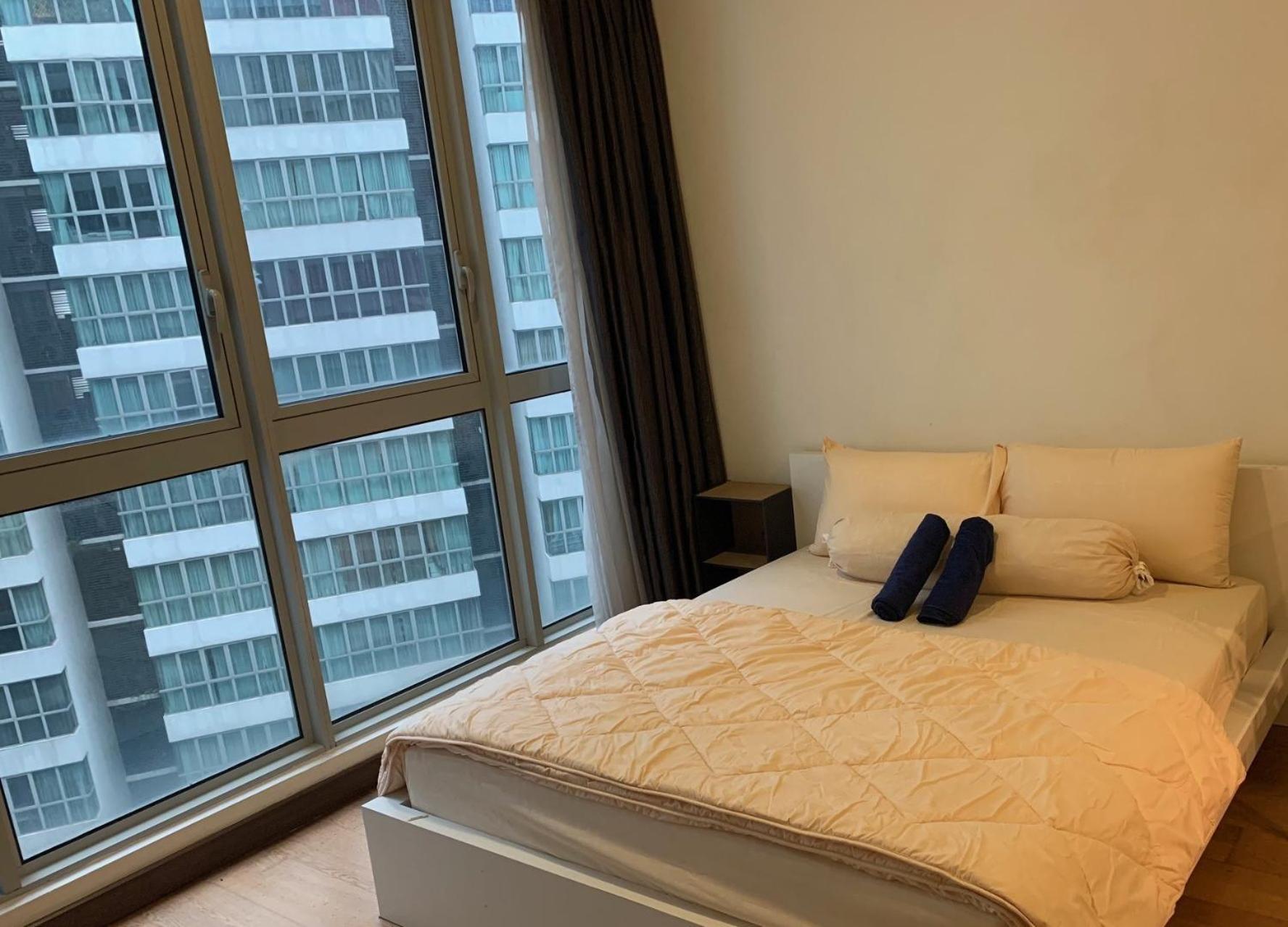 Luxury suites & KLCC view infinity pool at Regalia residence