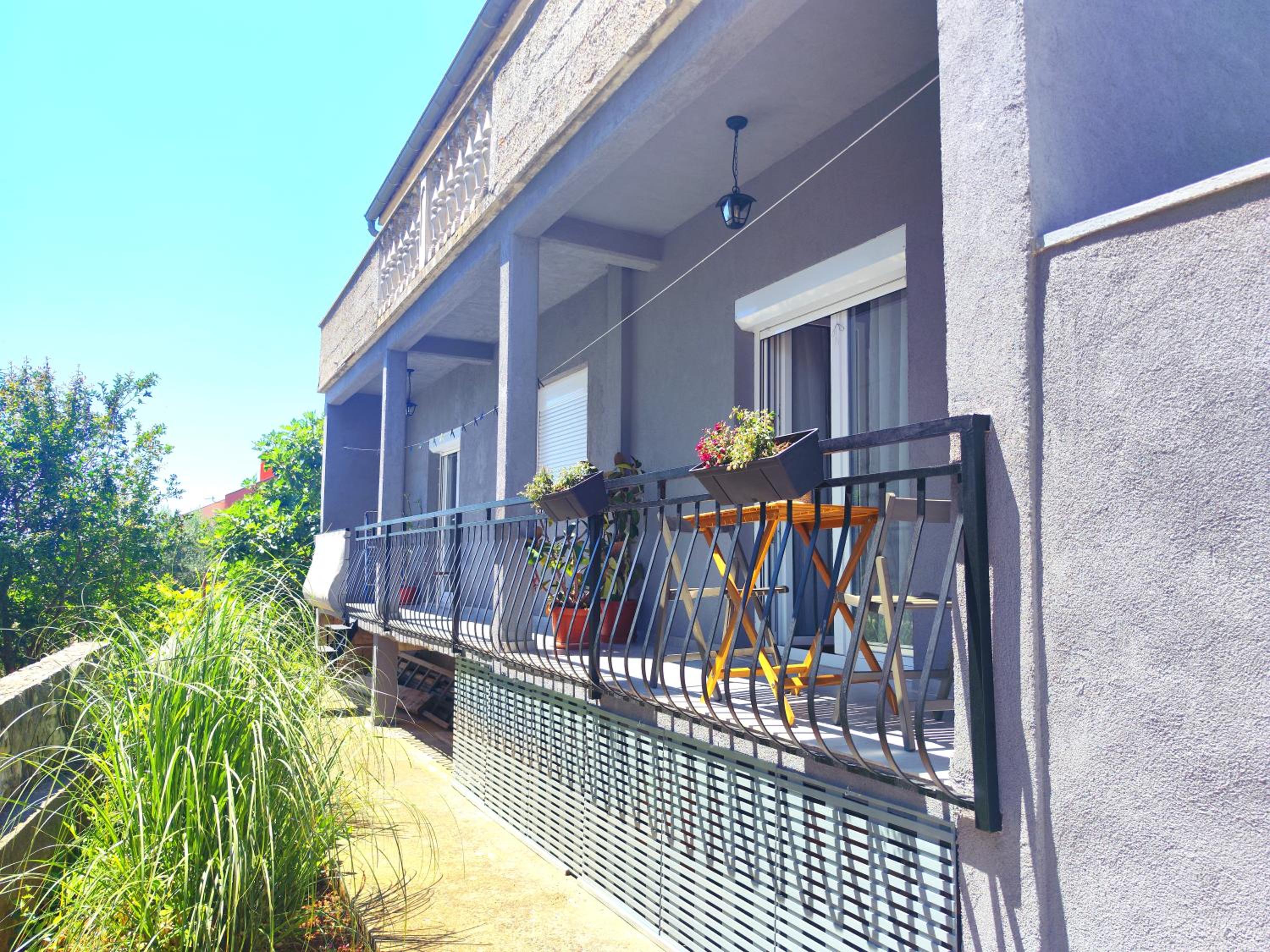 Karmela Apartment - Private parking