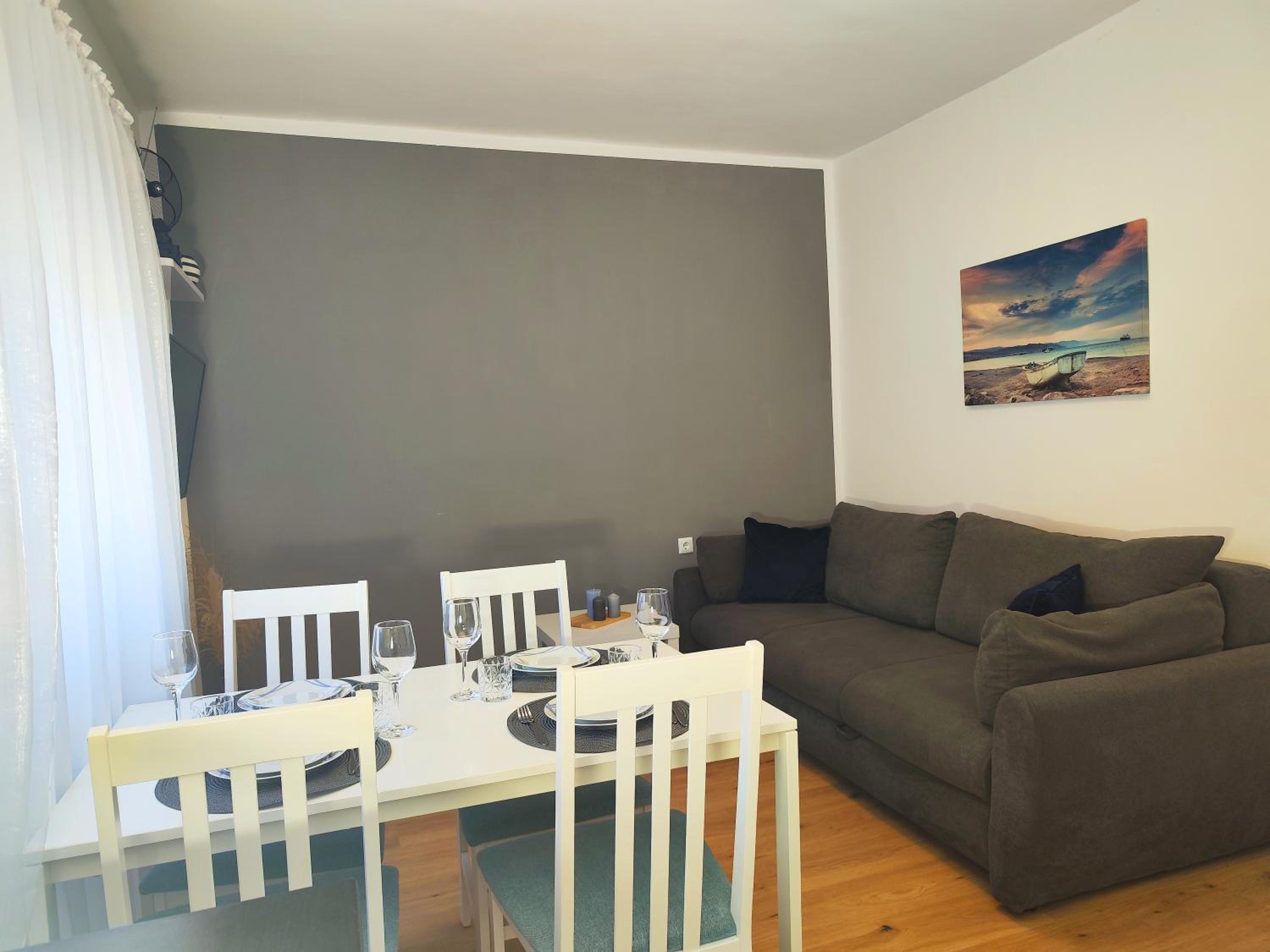 Karmela Apartment - Private parking