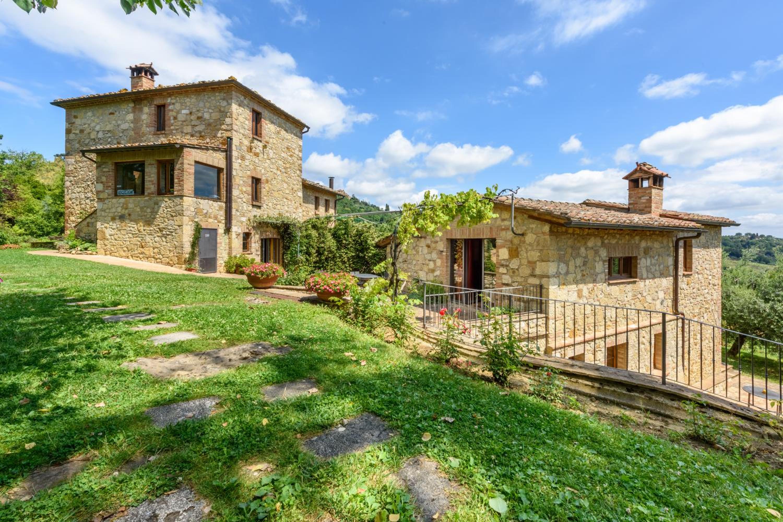 Villa Montepulciano by Mmega view 3