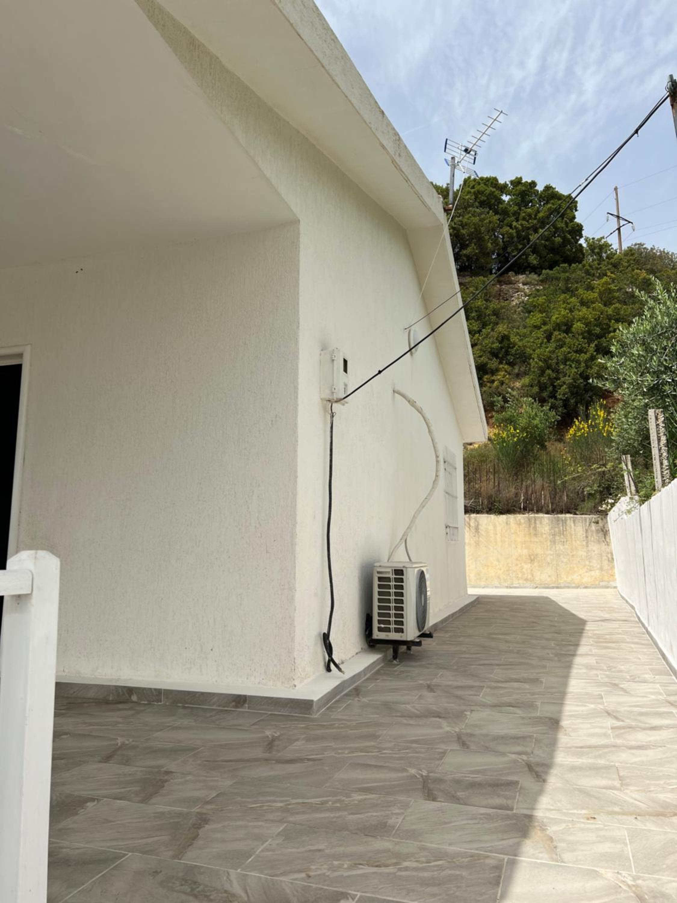 3 Bedrooms Holiday Home with Sea View