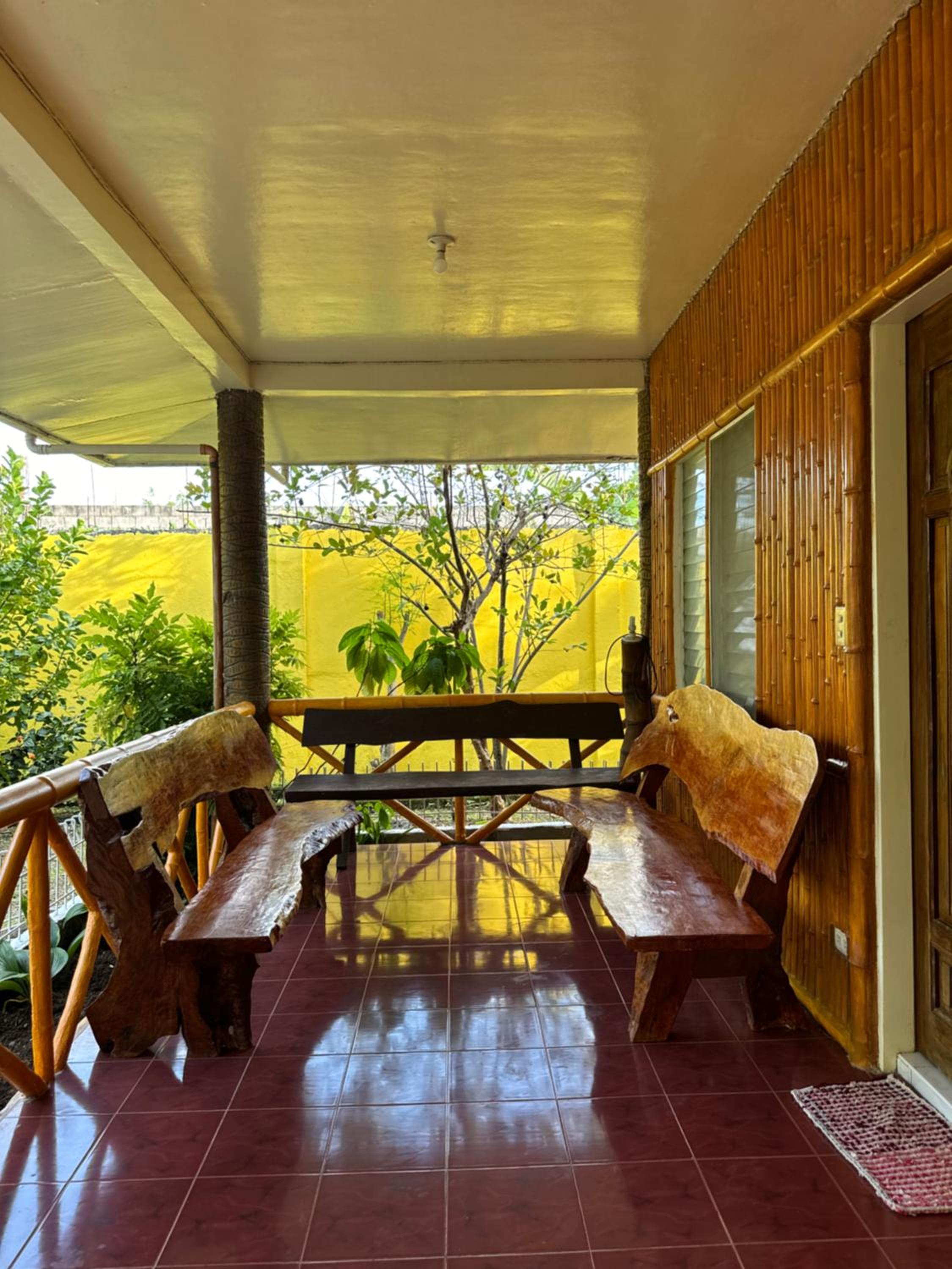 Vicenta Guesthouse view 4