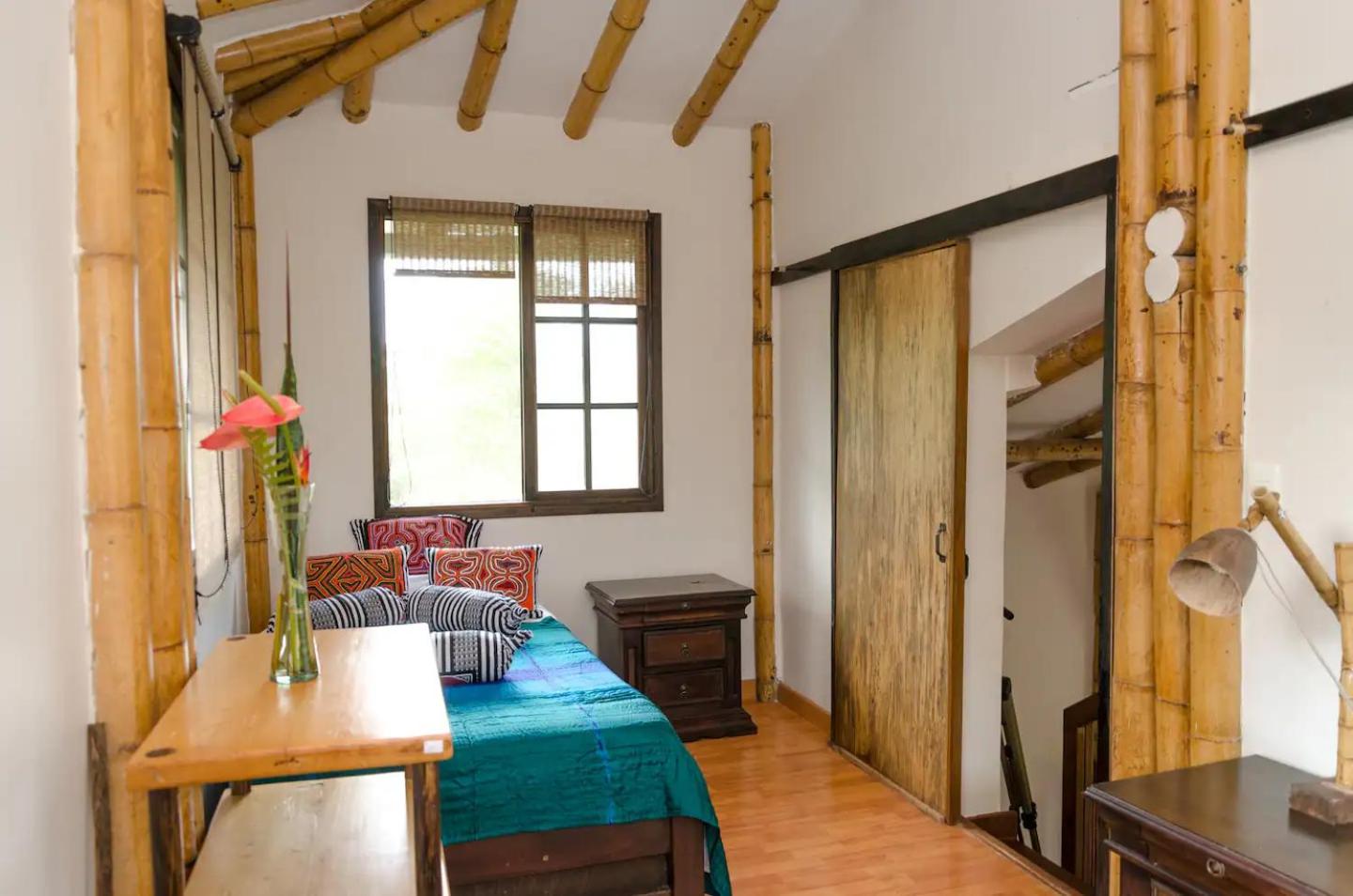 Charming Coffee Region Farm Escape
