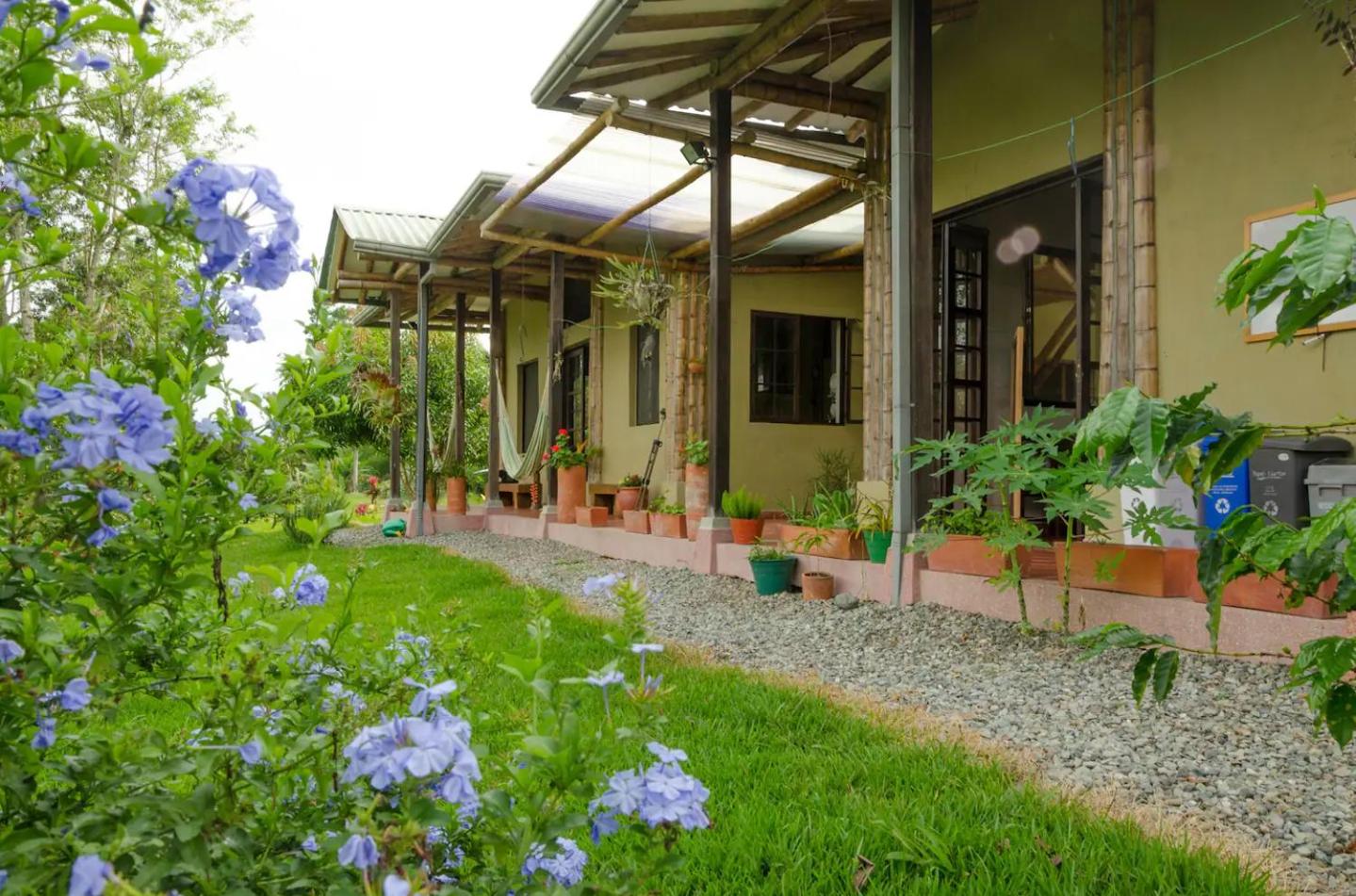 Charming Coffee Region Farm Escape