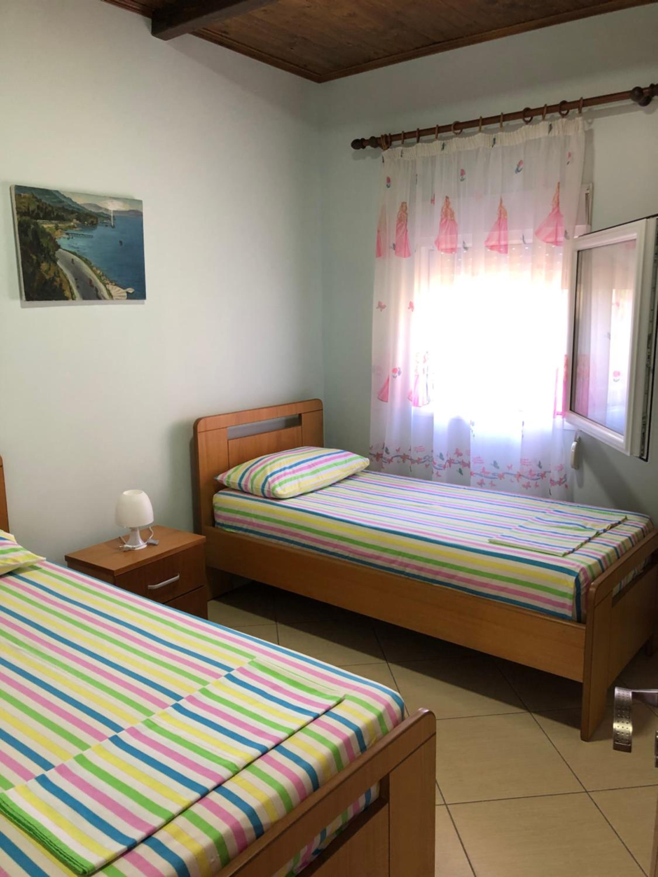 3 Bedrooms Holiday Home with Sea View