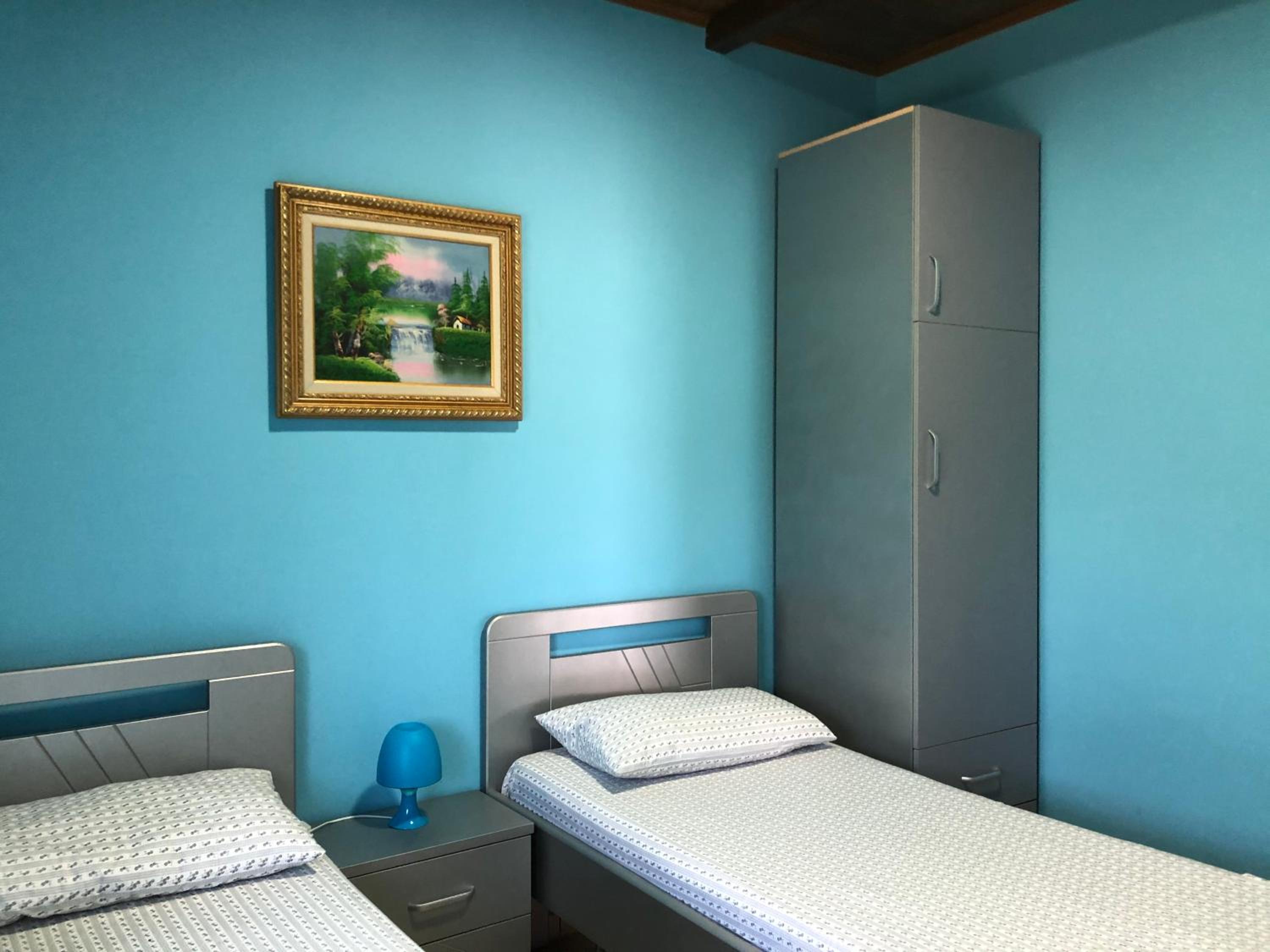 3 Bedrooms Holiday Home with Sea View