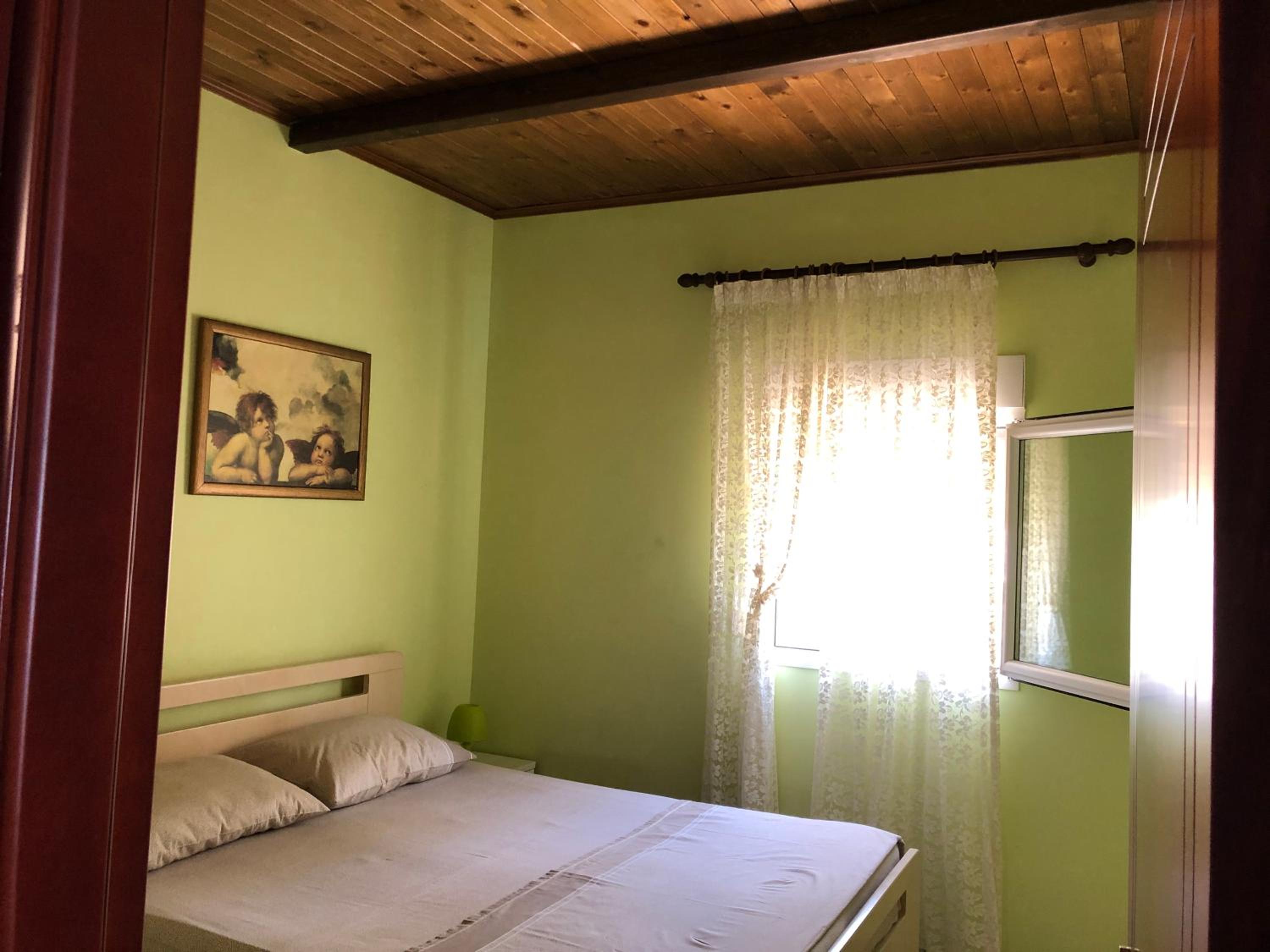 3 Bedrooms Holiday Home with Sea View