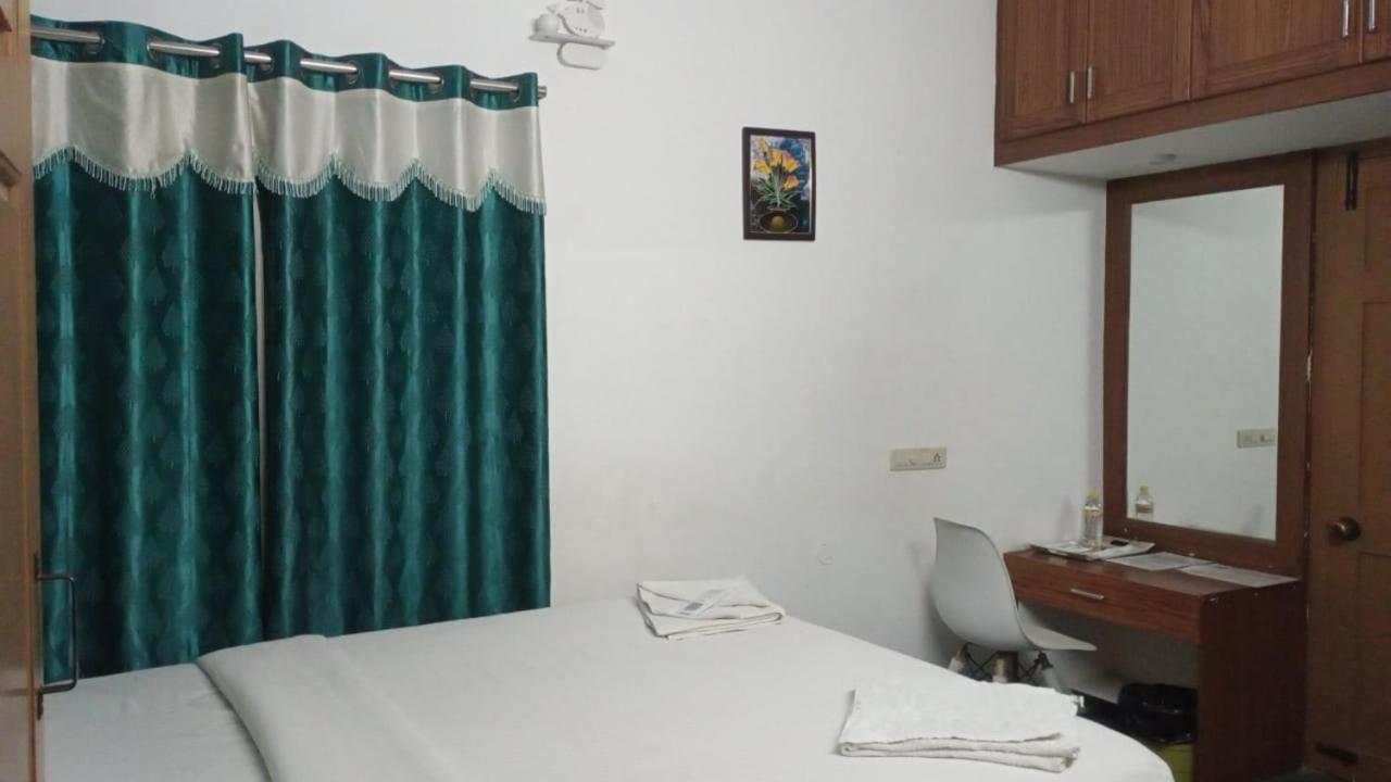 Kumaran Kudil - New Family Home Stay VL Bodinayakkanur, Theni view 2