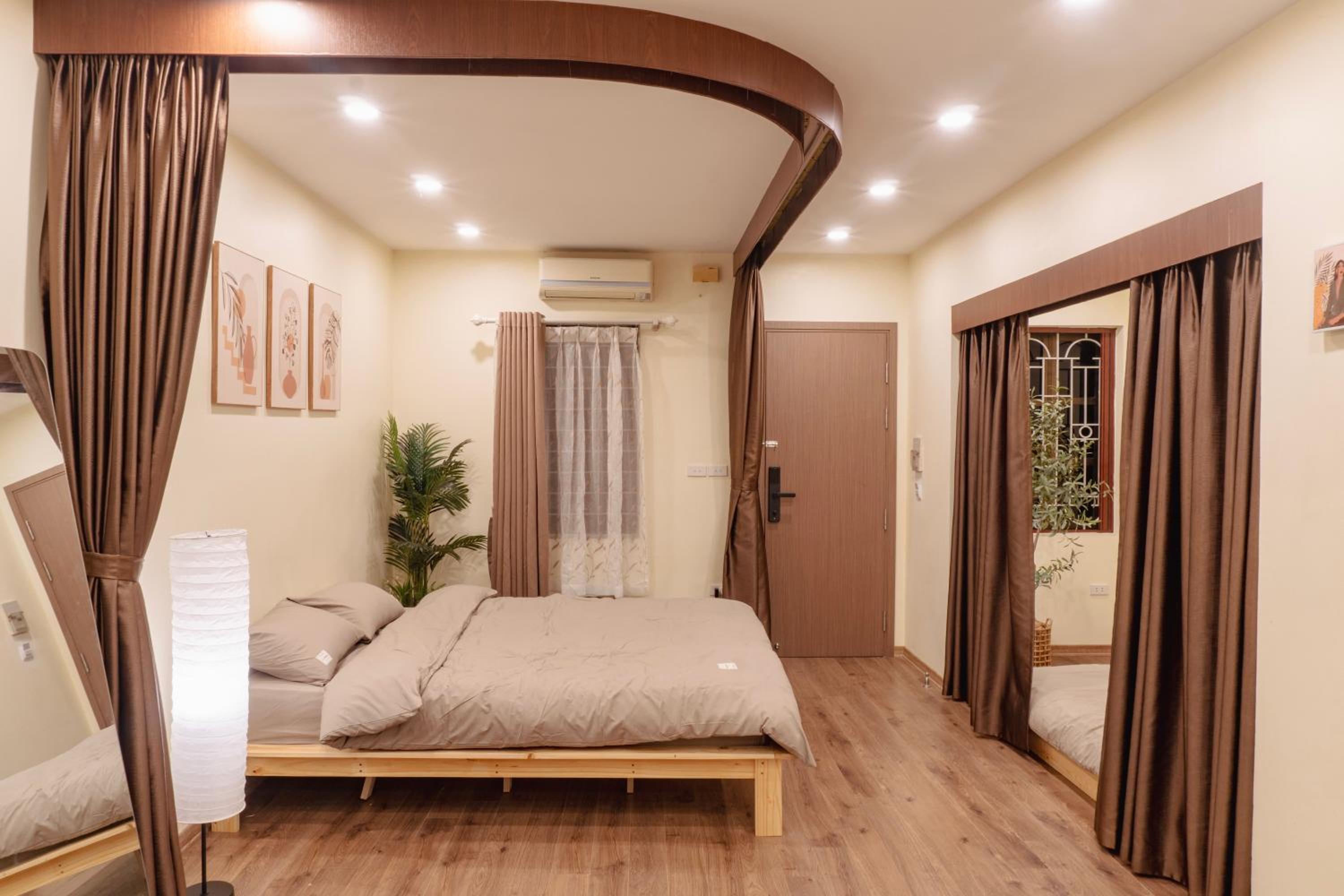 Hanoi Old Quarter - Unique Design Apartment