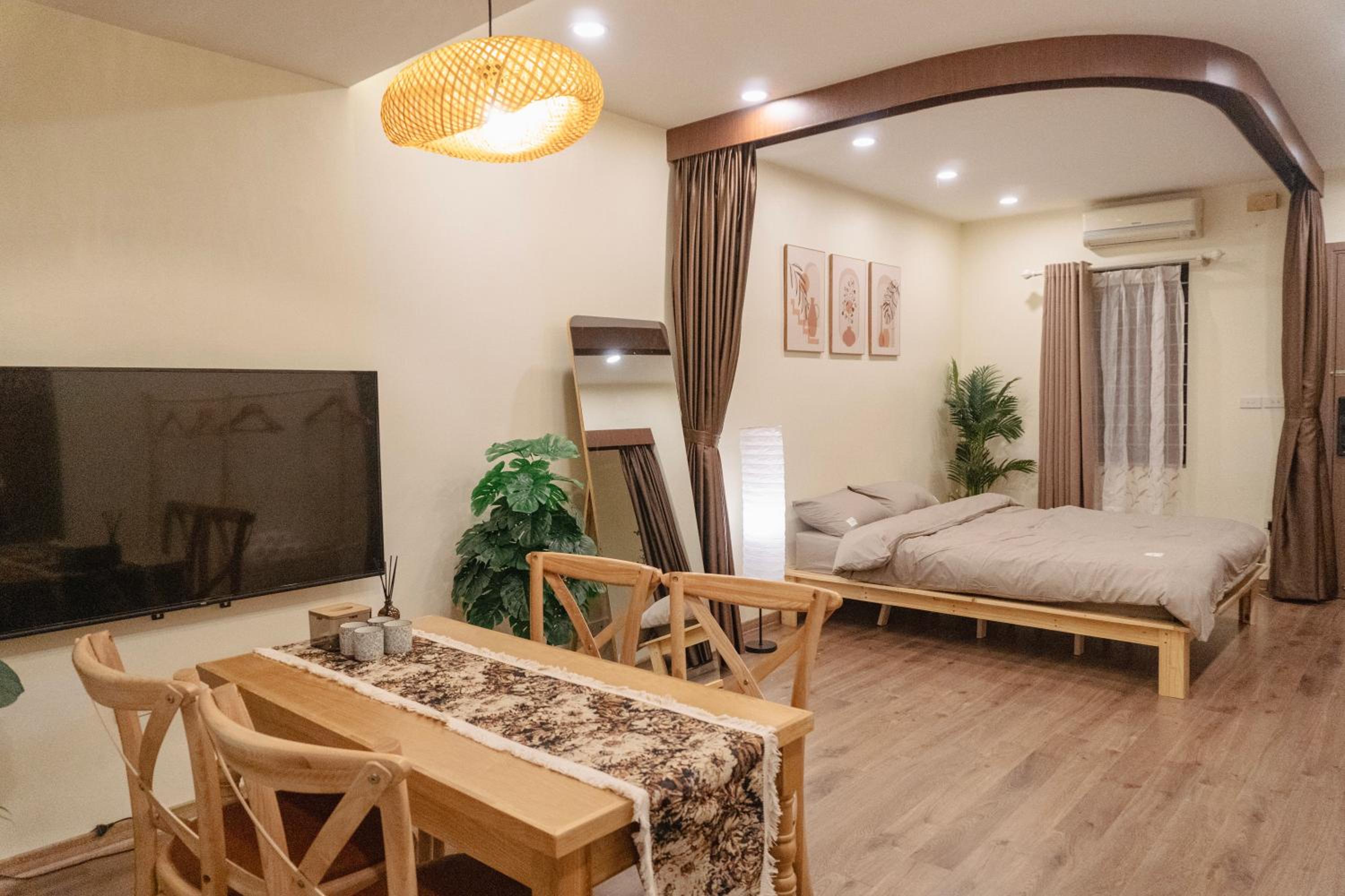Hanoi Old Quarter - Unique Design Apartment