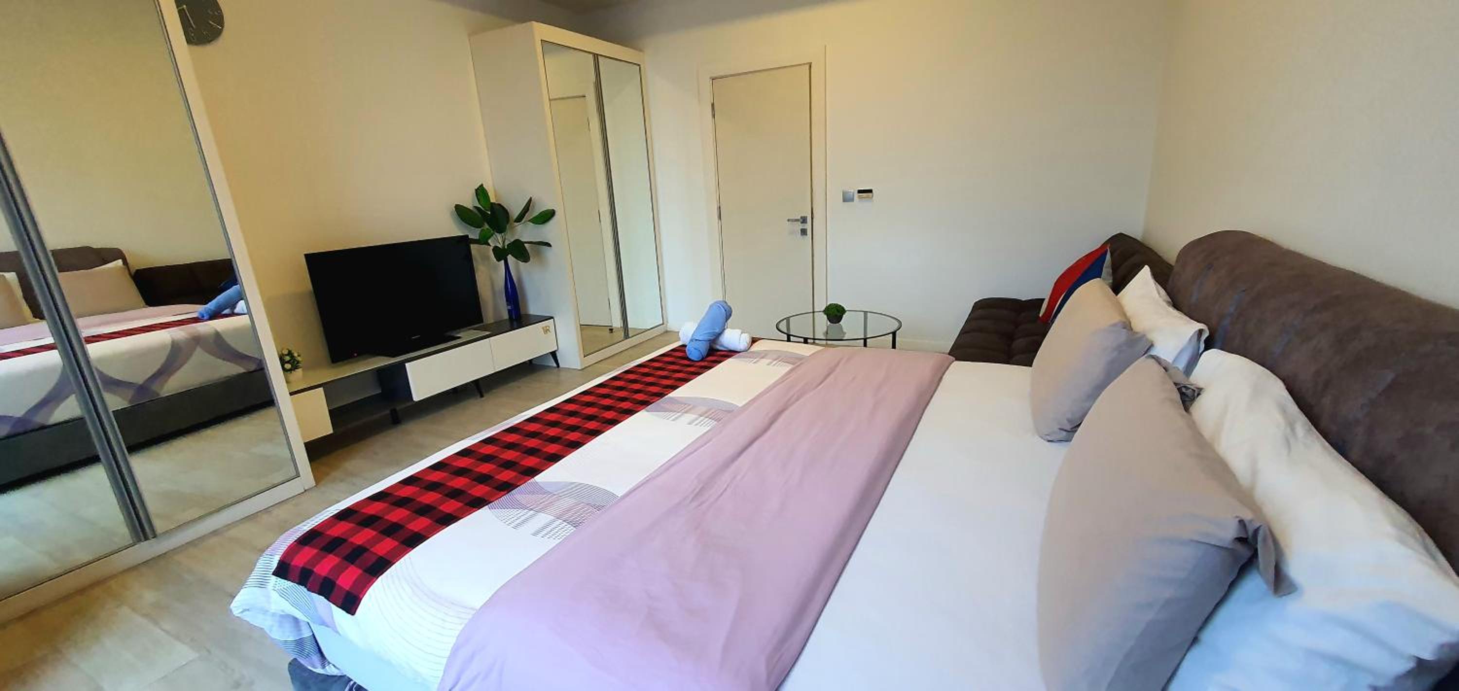 MCity Ampang (Room in shared apartment)