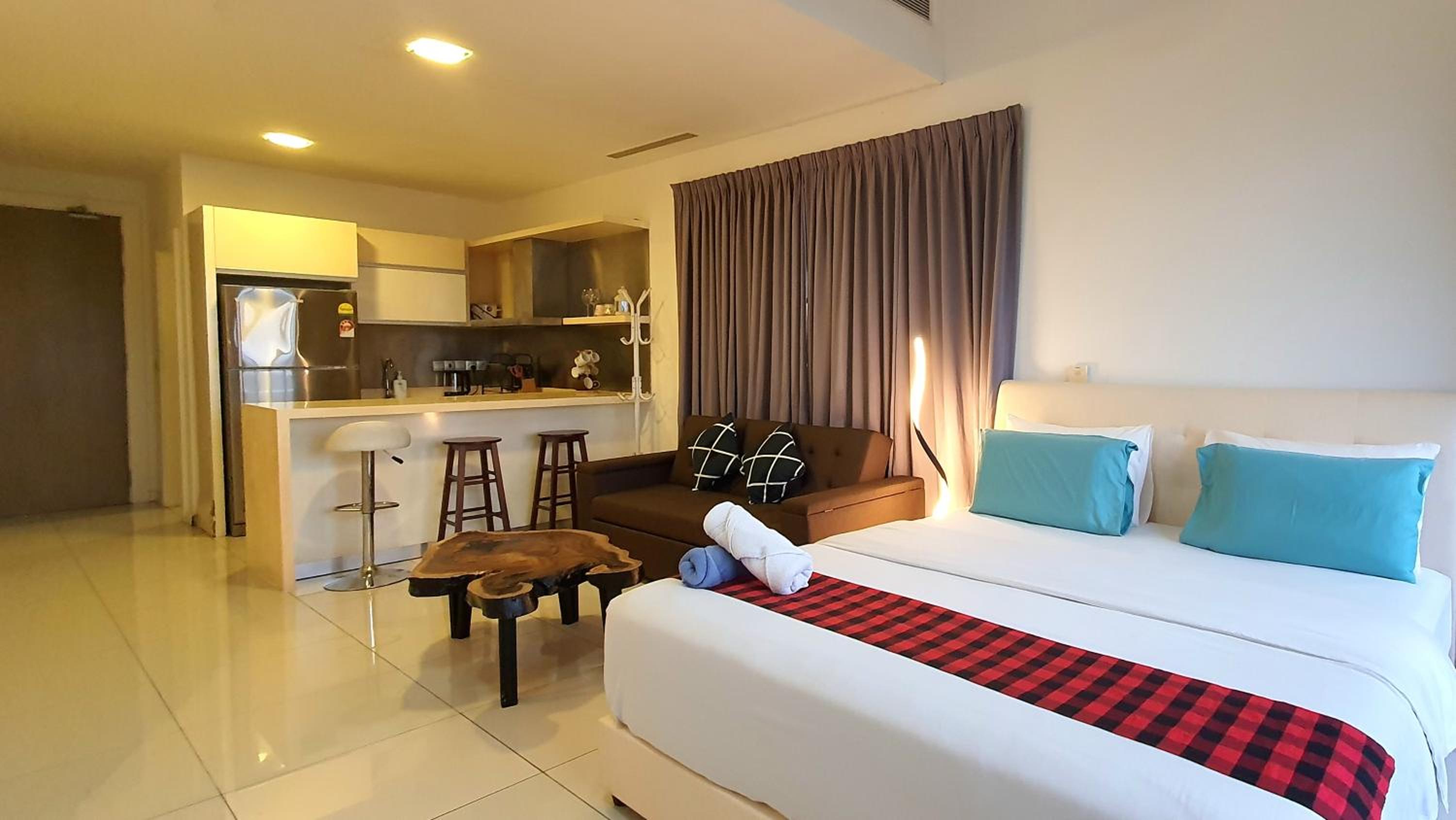 MCity Ampang (Room in shared apartment)