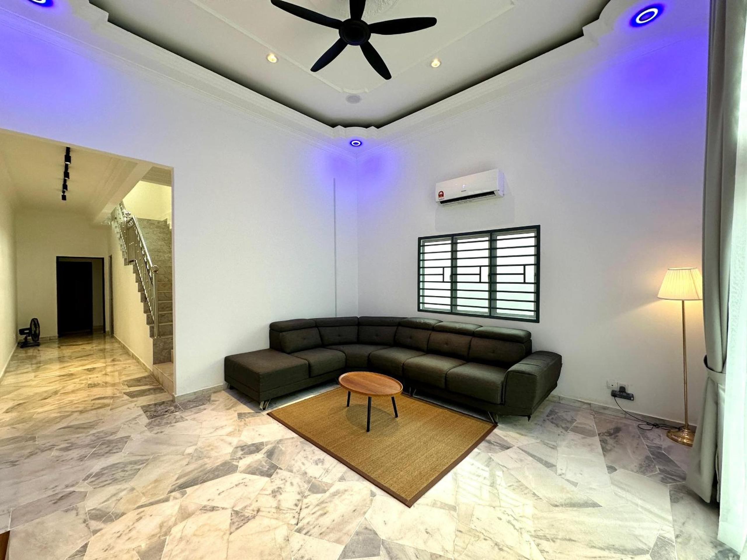 BNB Country Homestay, Rawang - 20 pax, pool, event photo 8