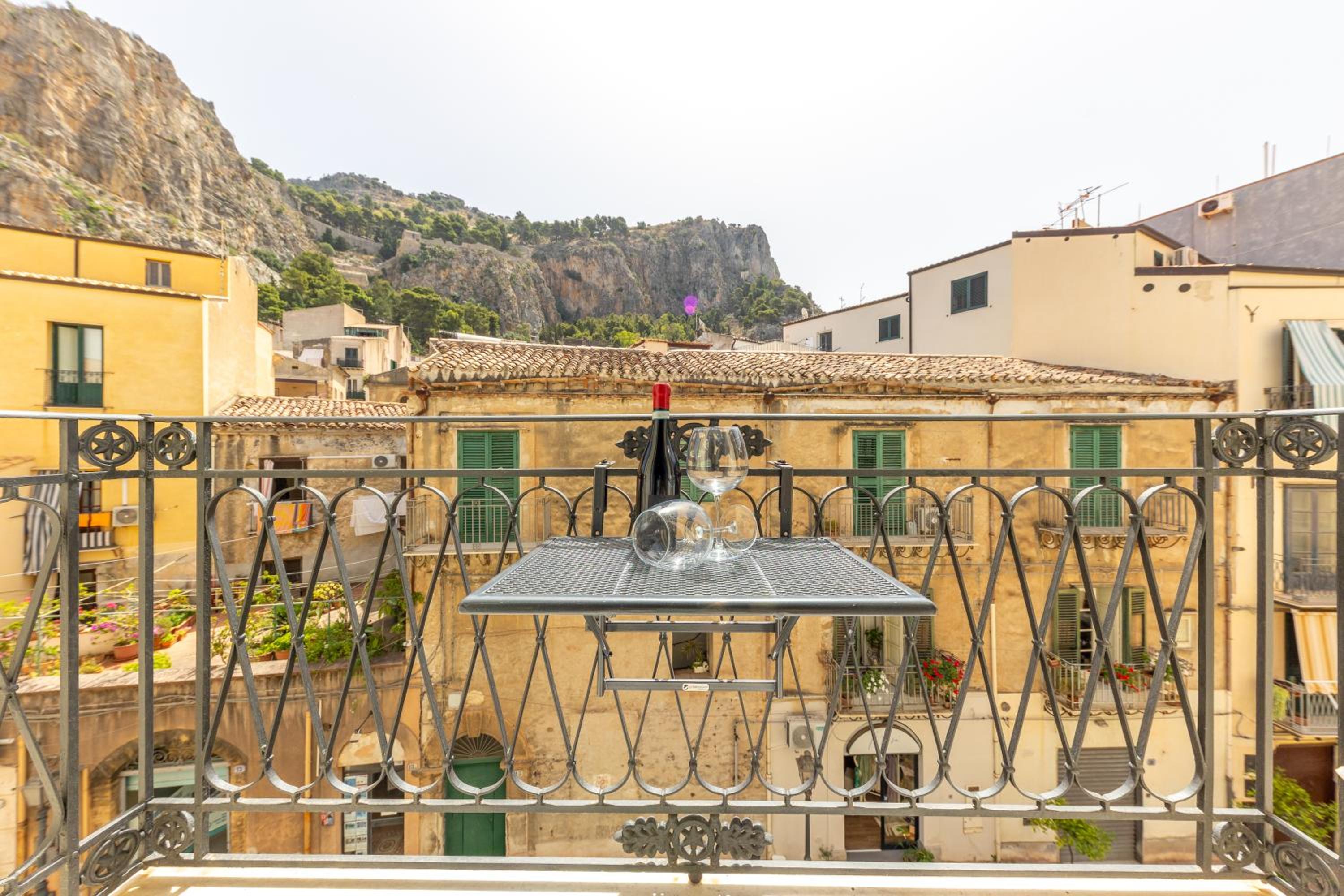 Kefalè - Suite di Charme nel Cuore di Cefalù by CEFALU BIZ photo 3