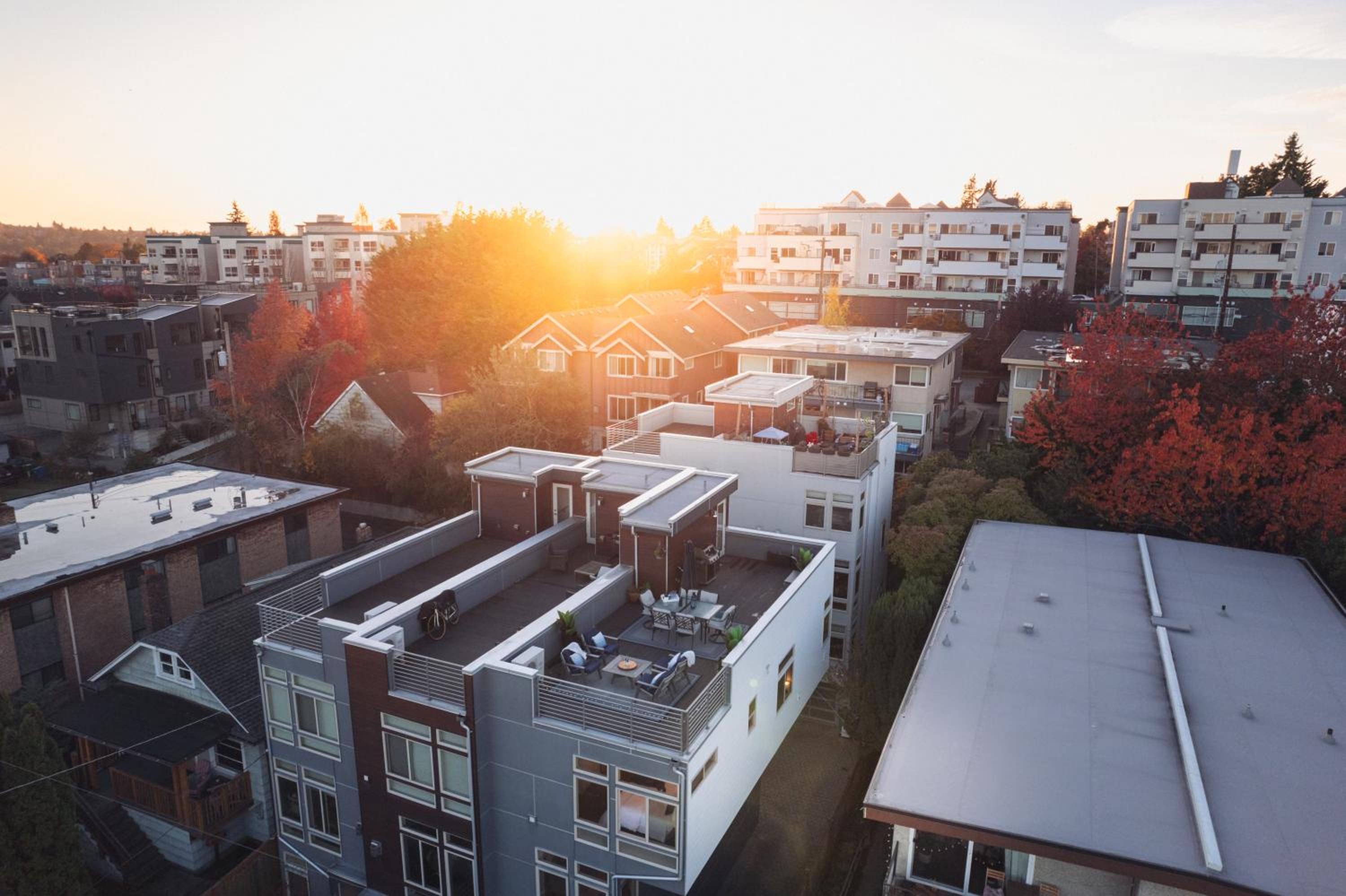 Rooftop access and Views Lake Union Lookout view 5