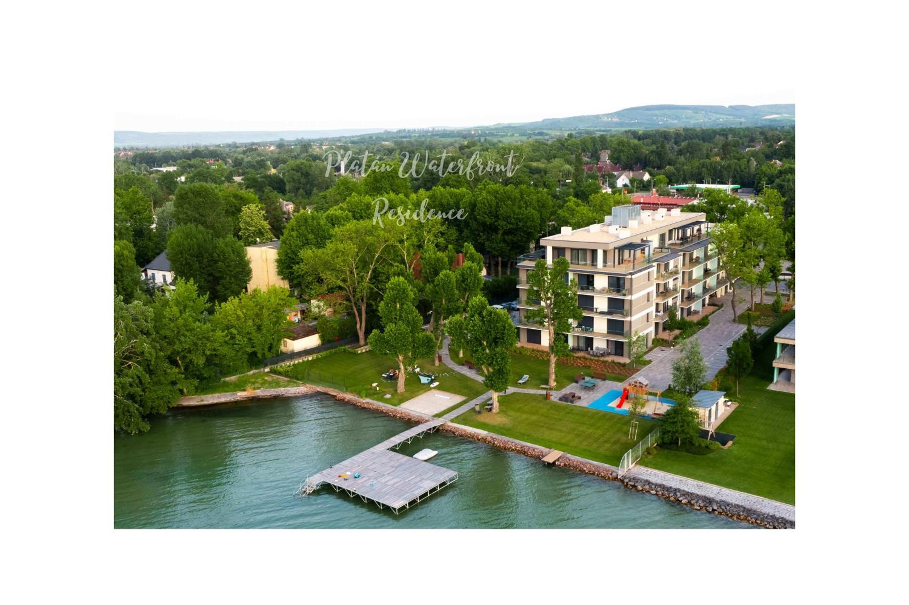 Platán Waterfront Residence