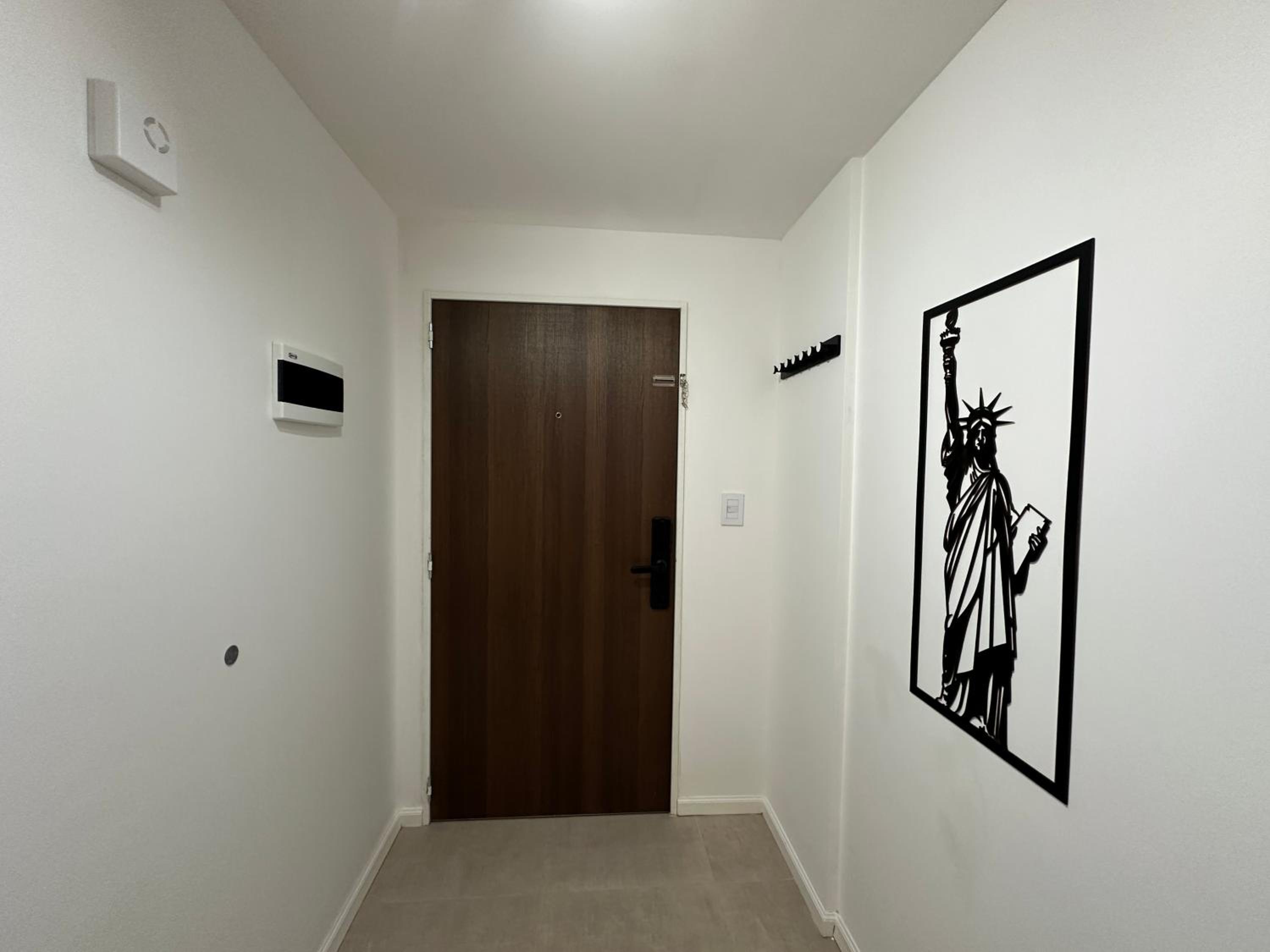 Zafiro ART ONE - Modern Apartment