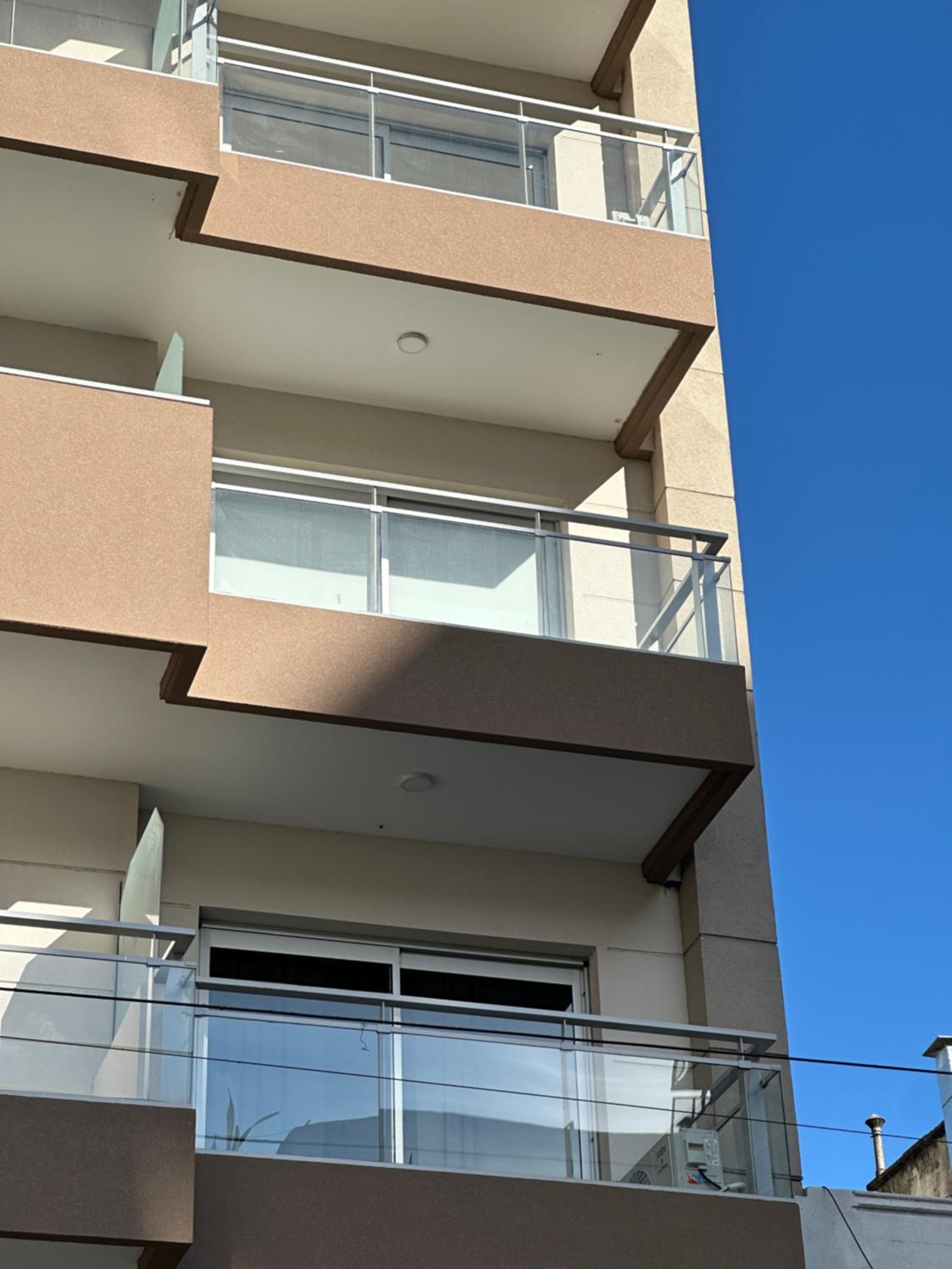 Zafiro ART ONE - Modern Apartment