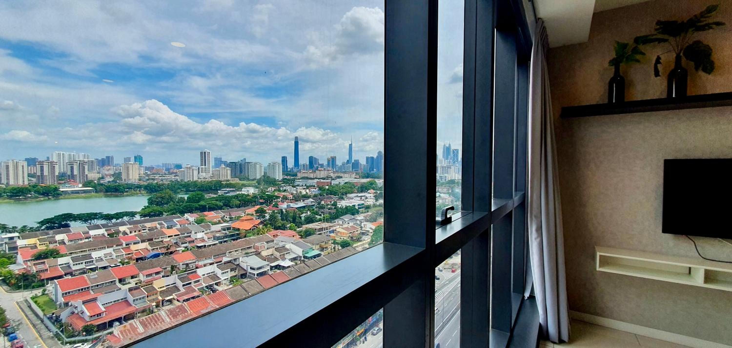 MCity Ampang (Room in shared apartment)