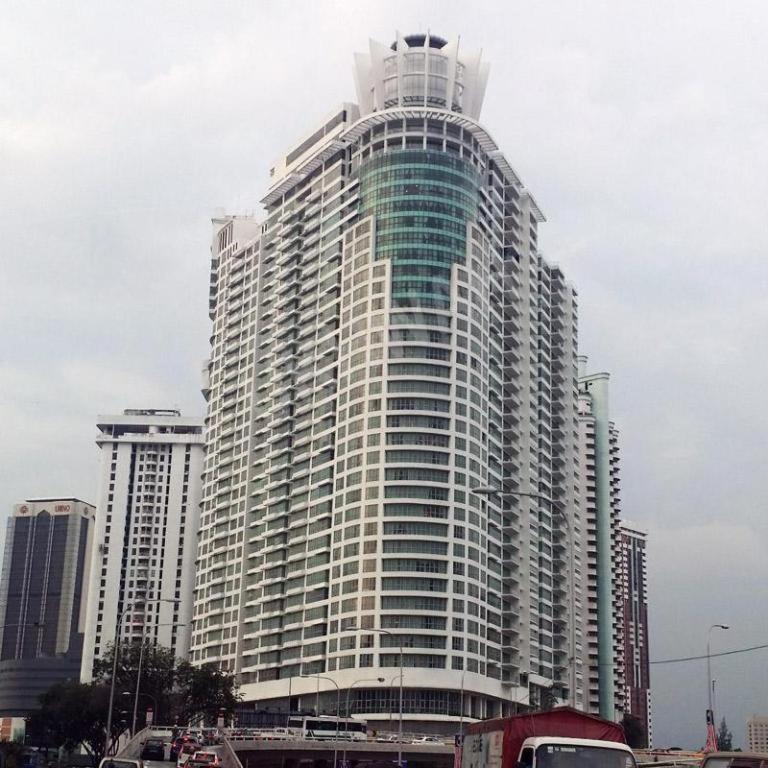 KLCC view luxury suites & KLCC view sky pool at Regalia Residence