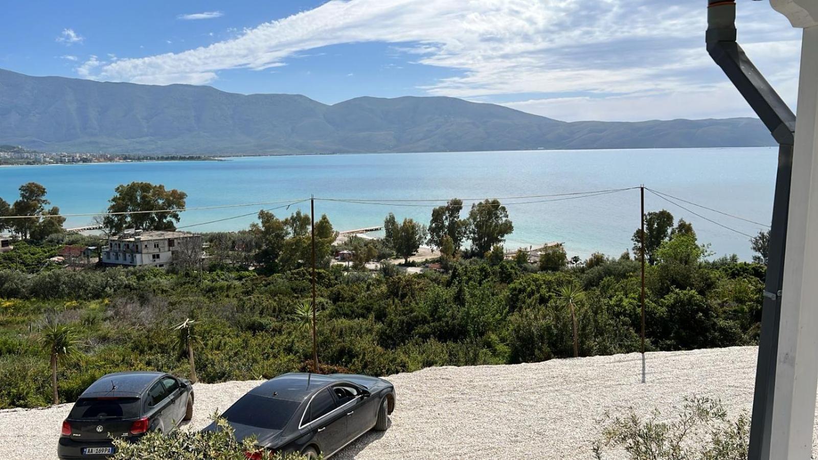 3 Bedrooms Holiday Home with Sea View