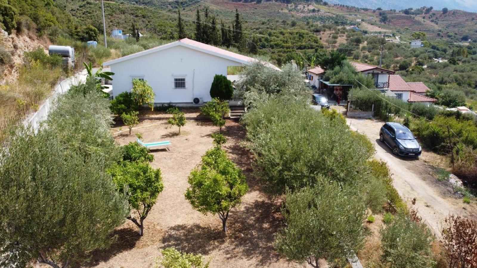3 Bedrooms Holiday Home with Sea View