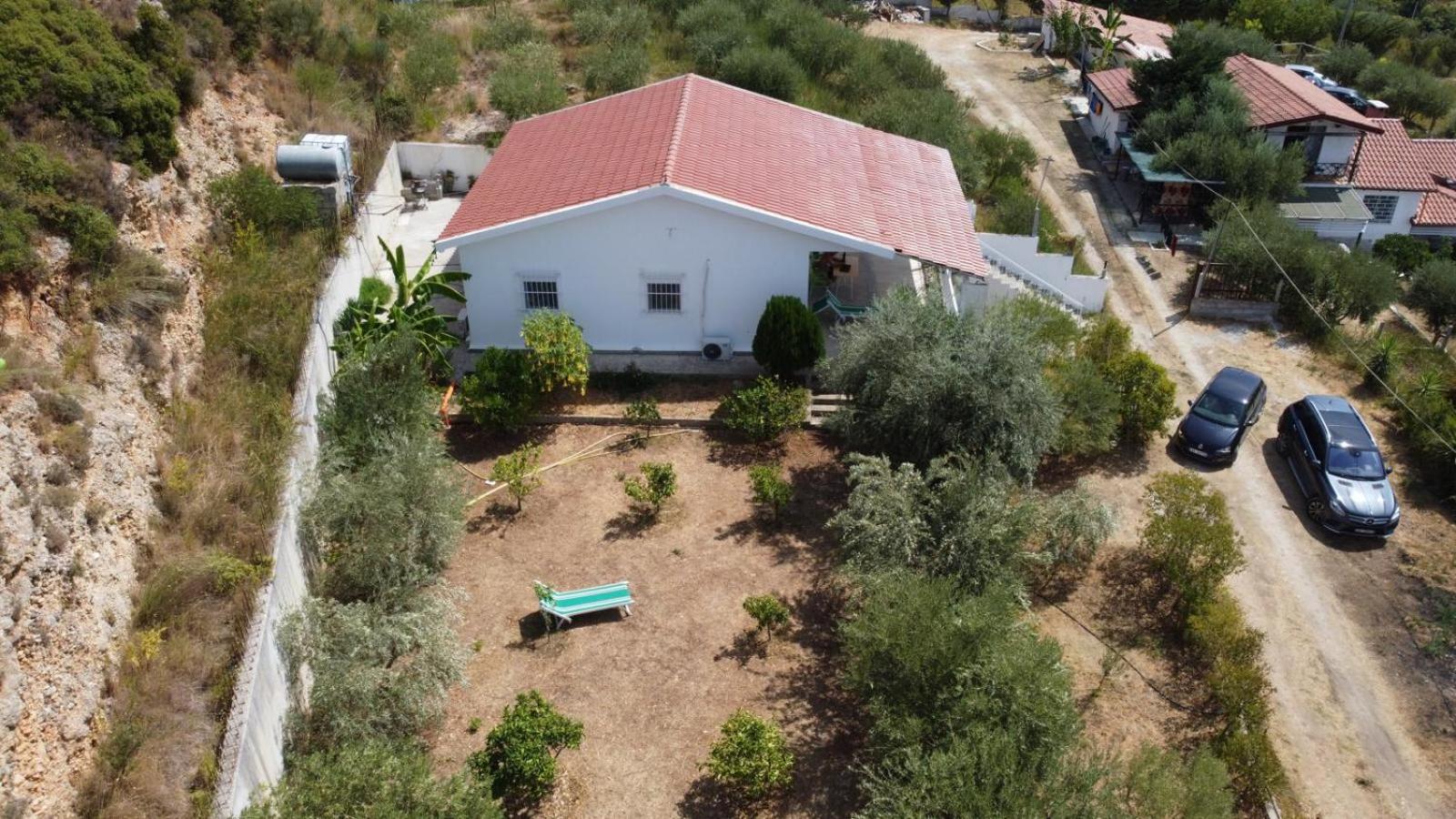 3 Bedrooms Holiday Home with Sea View