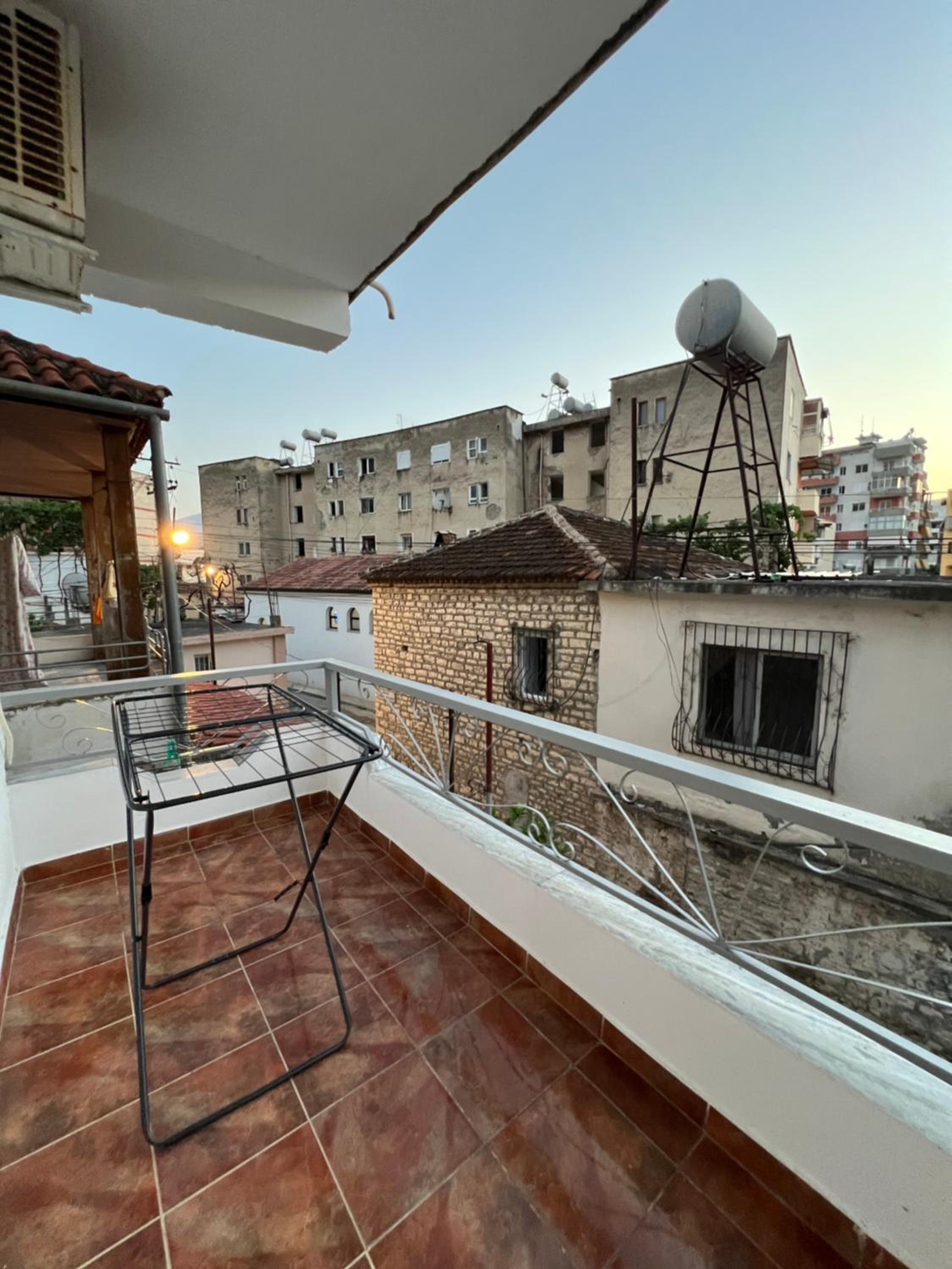 Villa EnSalv & Room & Apartment & Penthouse-Berat