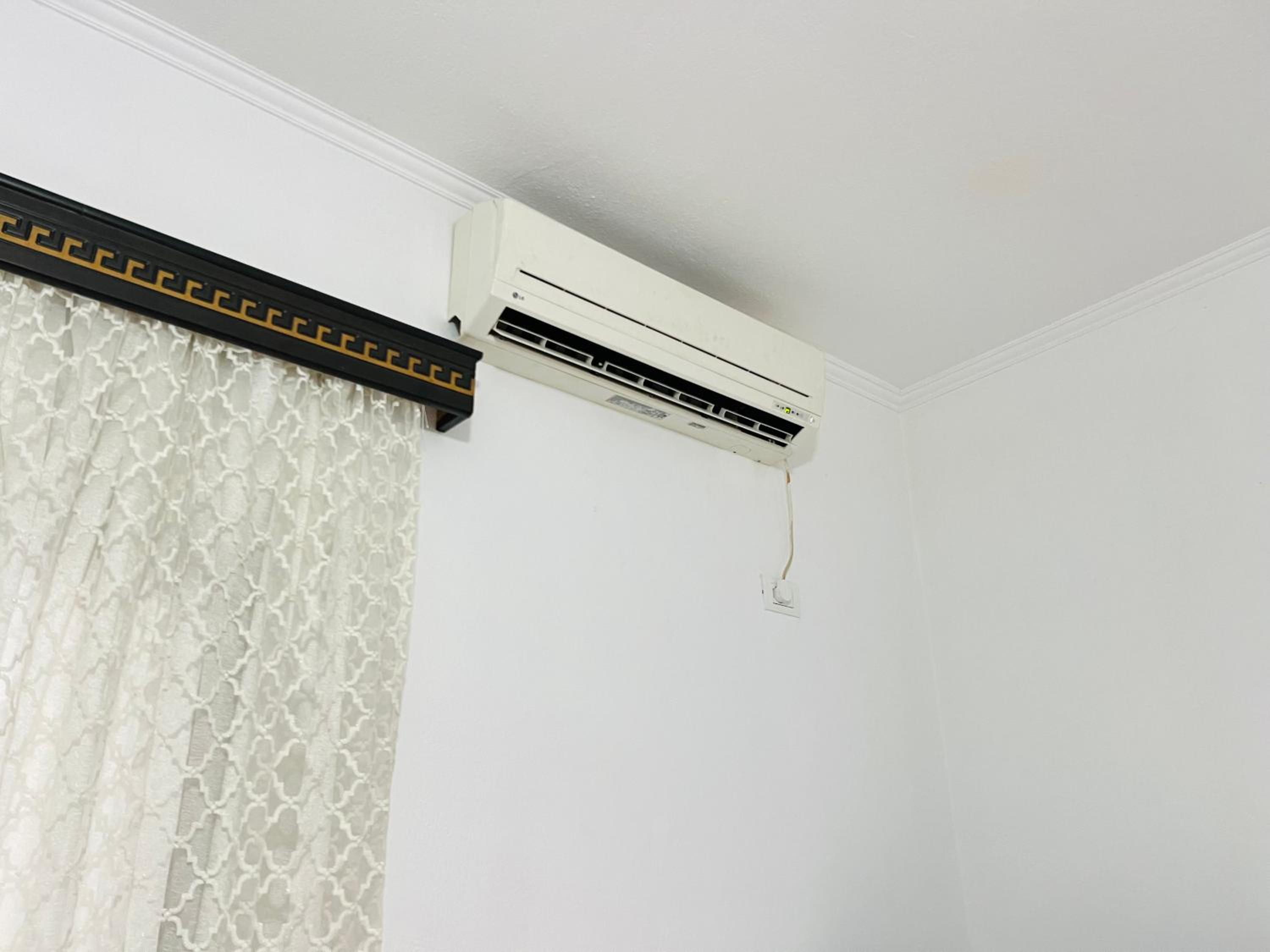 Villa EnSalv & Room & Apartment & Penthouse-Berat