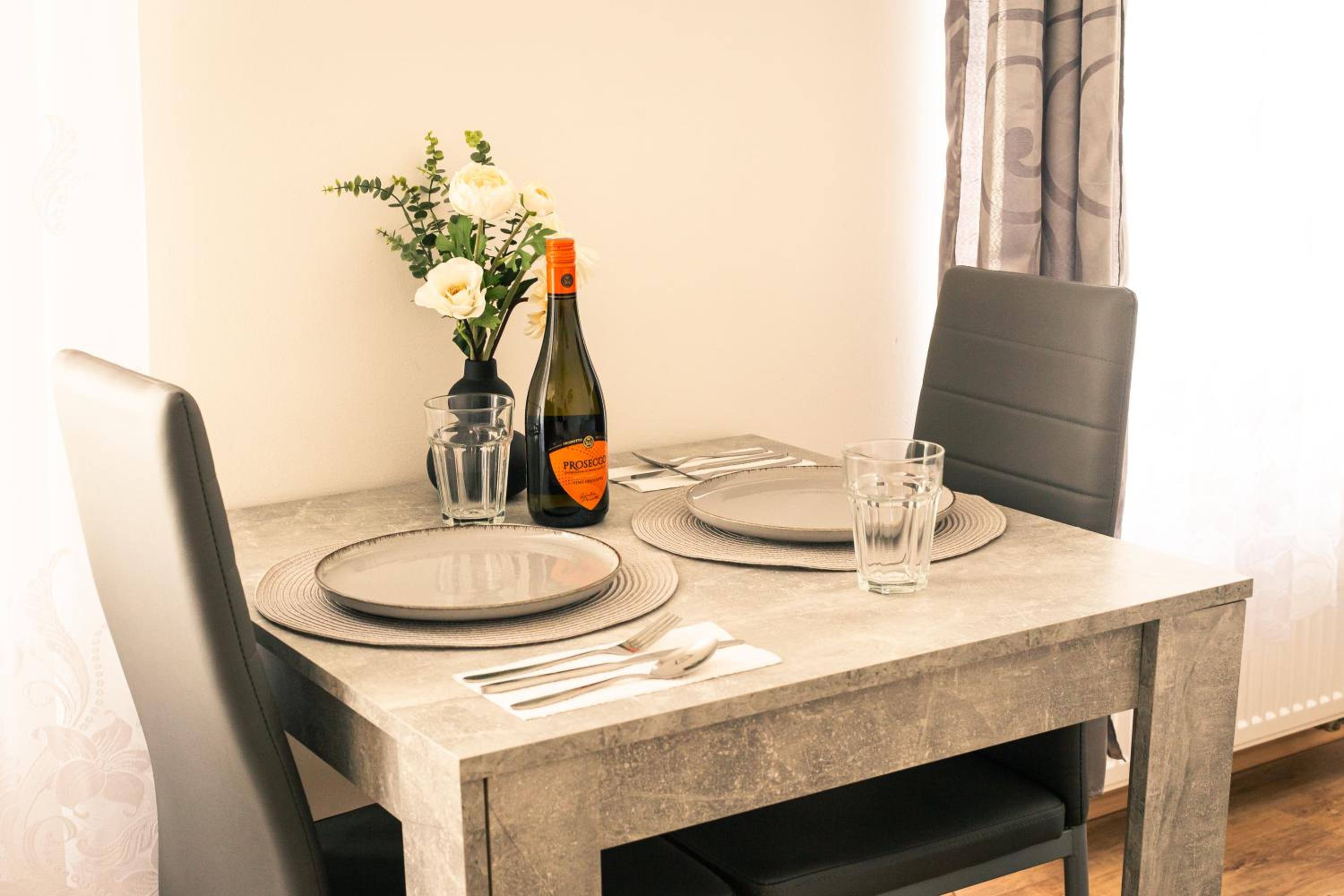 Aurion Pilsen Center - Stylish Apartment for 2