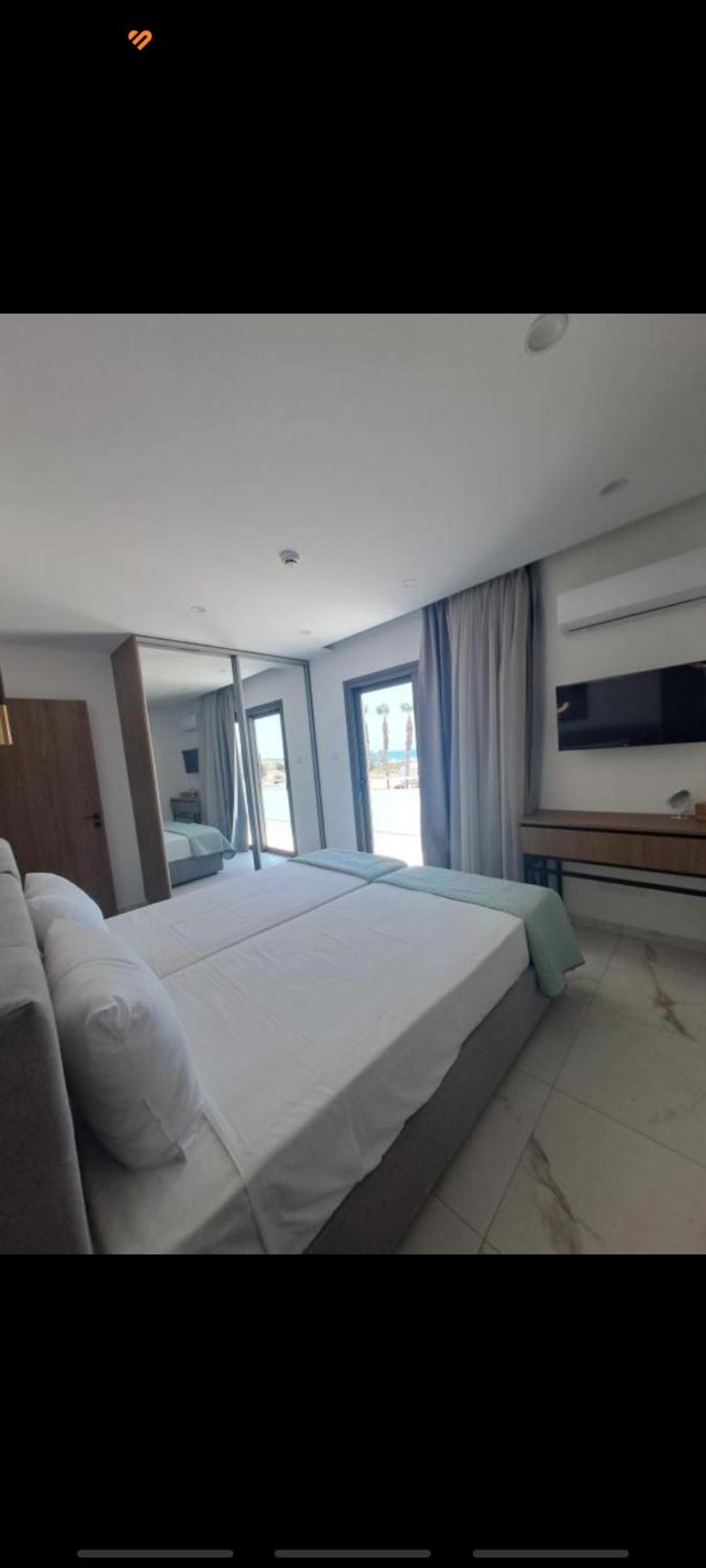 IOLENA Seaview Apartment