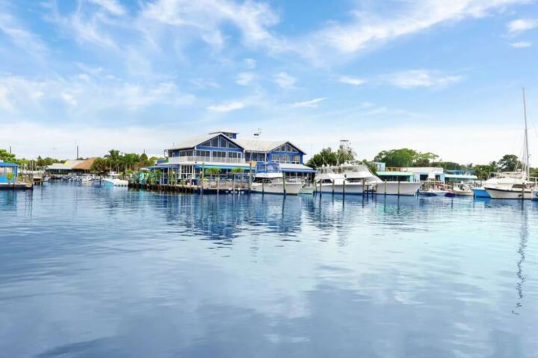 Sailfish Suites 4- Waterfront Pet friendly view 5