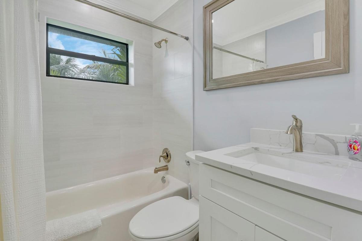 Vero Beach Vacations - Sailfish Suites - 12 - waterfront lodging - Property Image 40