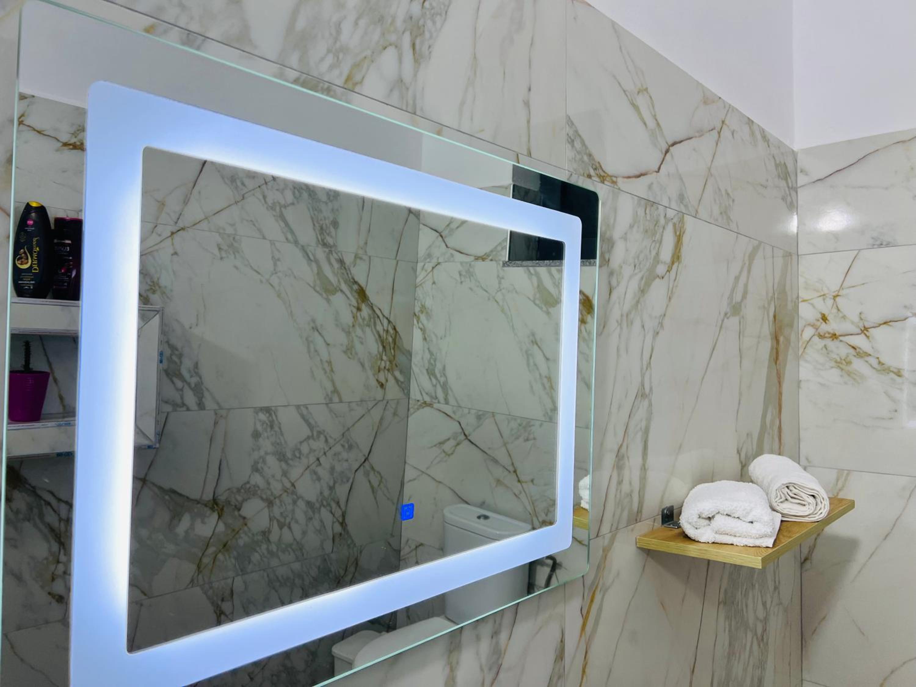 Villa EnSalv & Room & Apartment & Penthouse-Berat