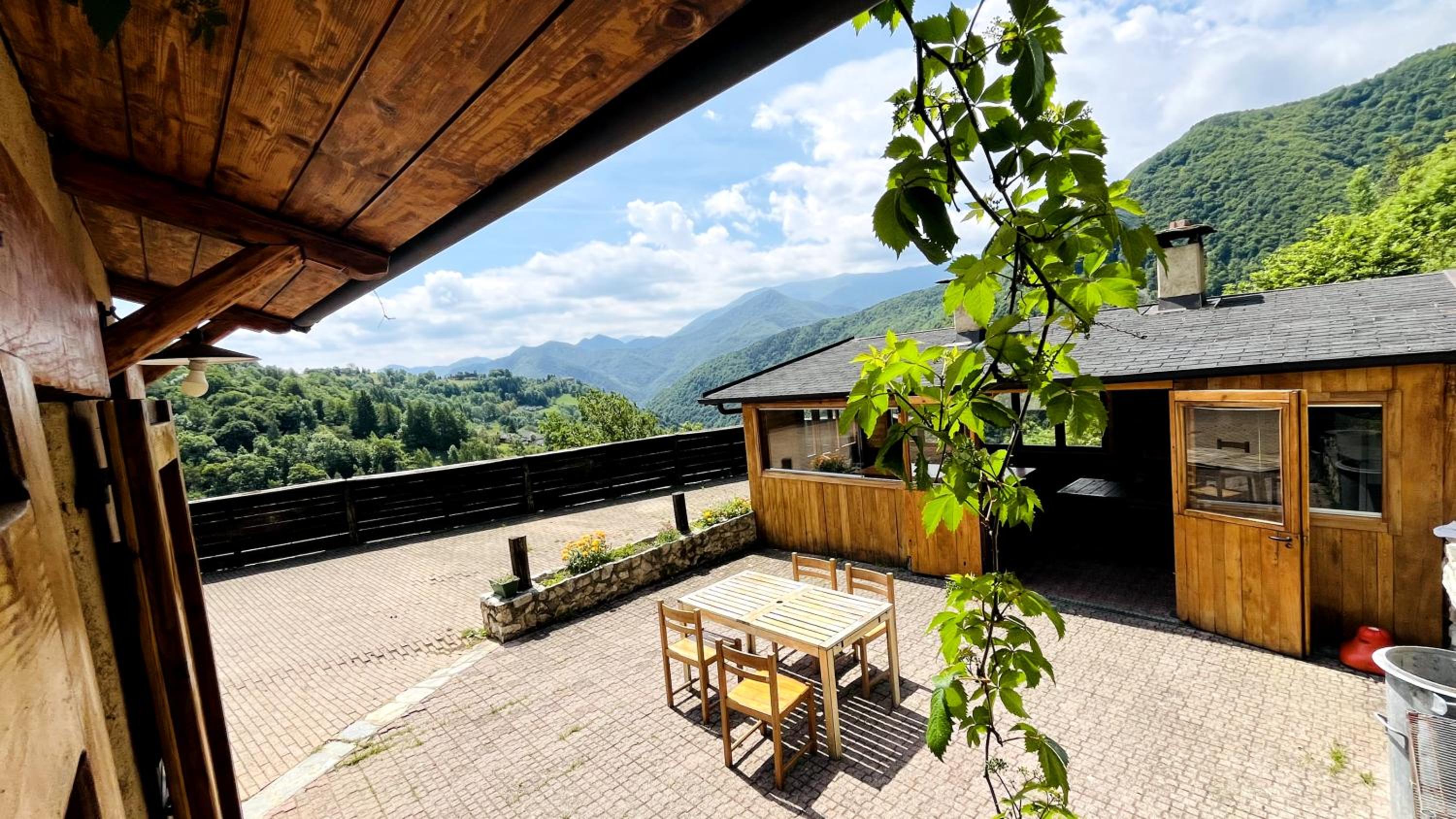 vallemaira house "Chalet Le Terrazze" 2-12 Persone in exclusiva da 2 persone view 4
