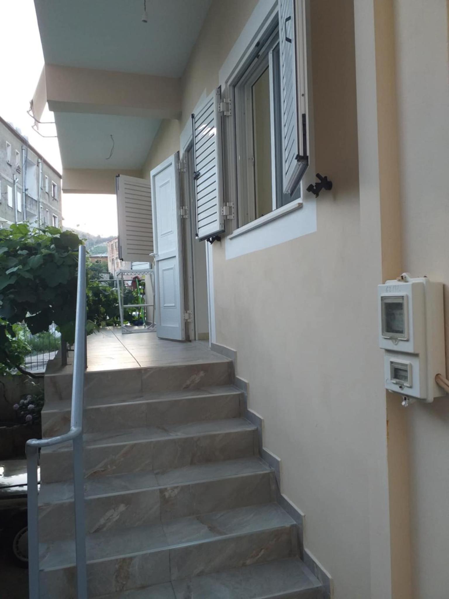 Cozy Apartment in Delvinë