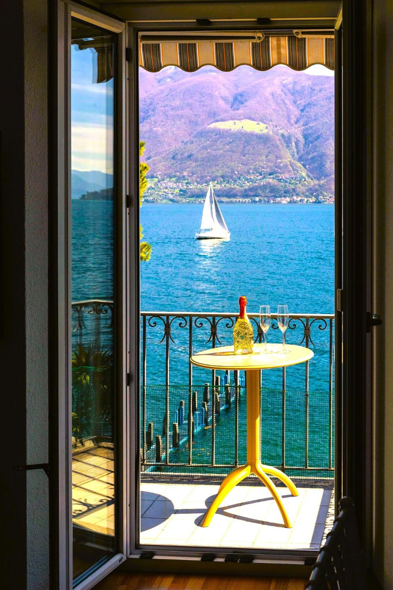 Casa al Lago - Lakefront two-storey apartment on Lake Promenade
