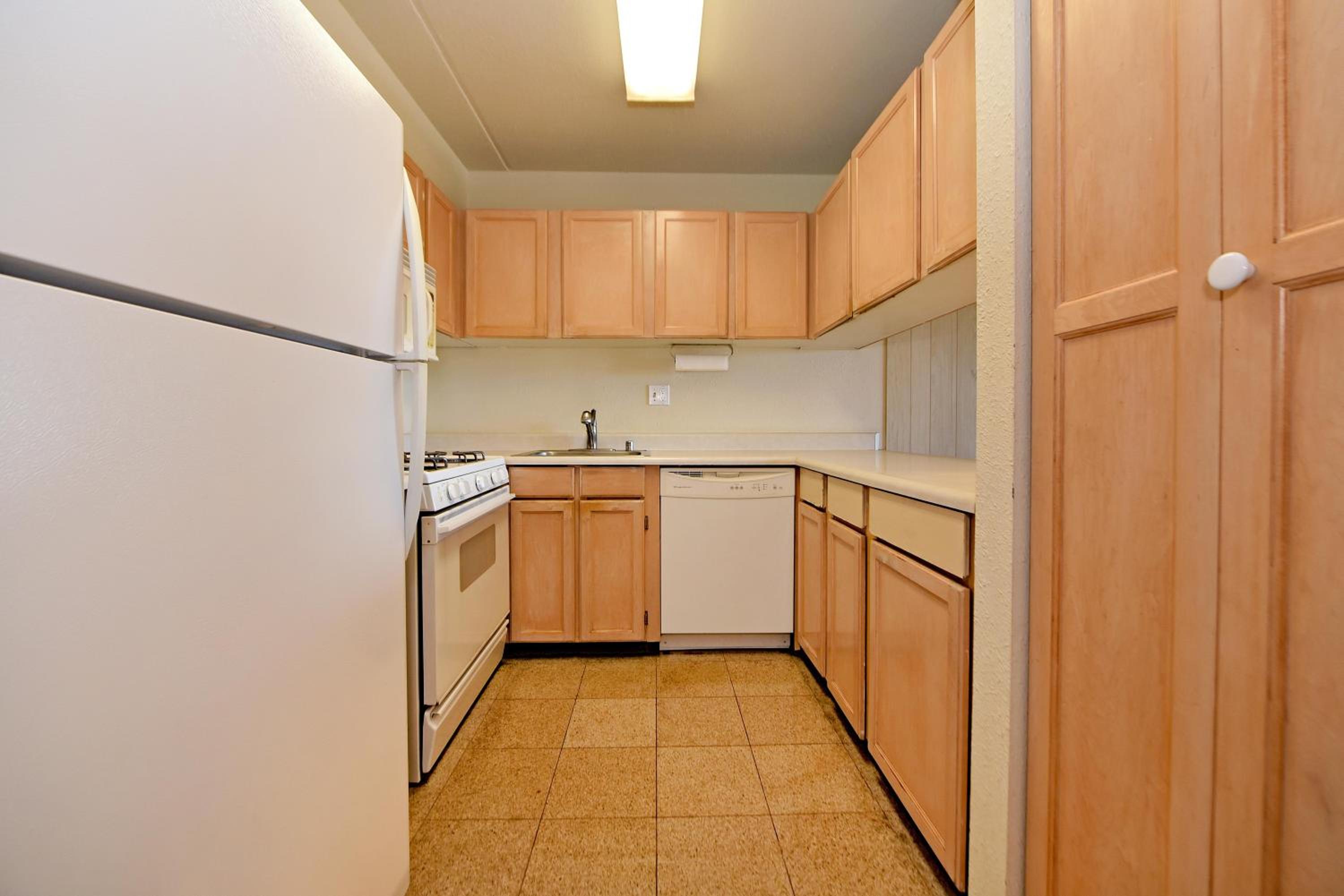 Kihei Akahi C616 · AKH C616 Cozy Condo Near Beach w Ocean View P