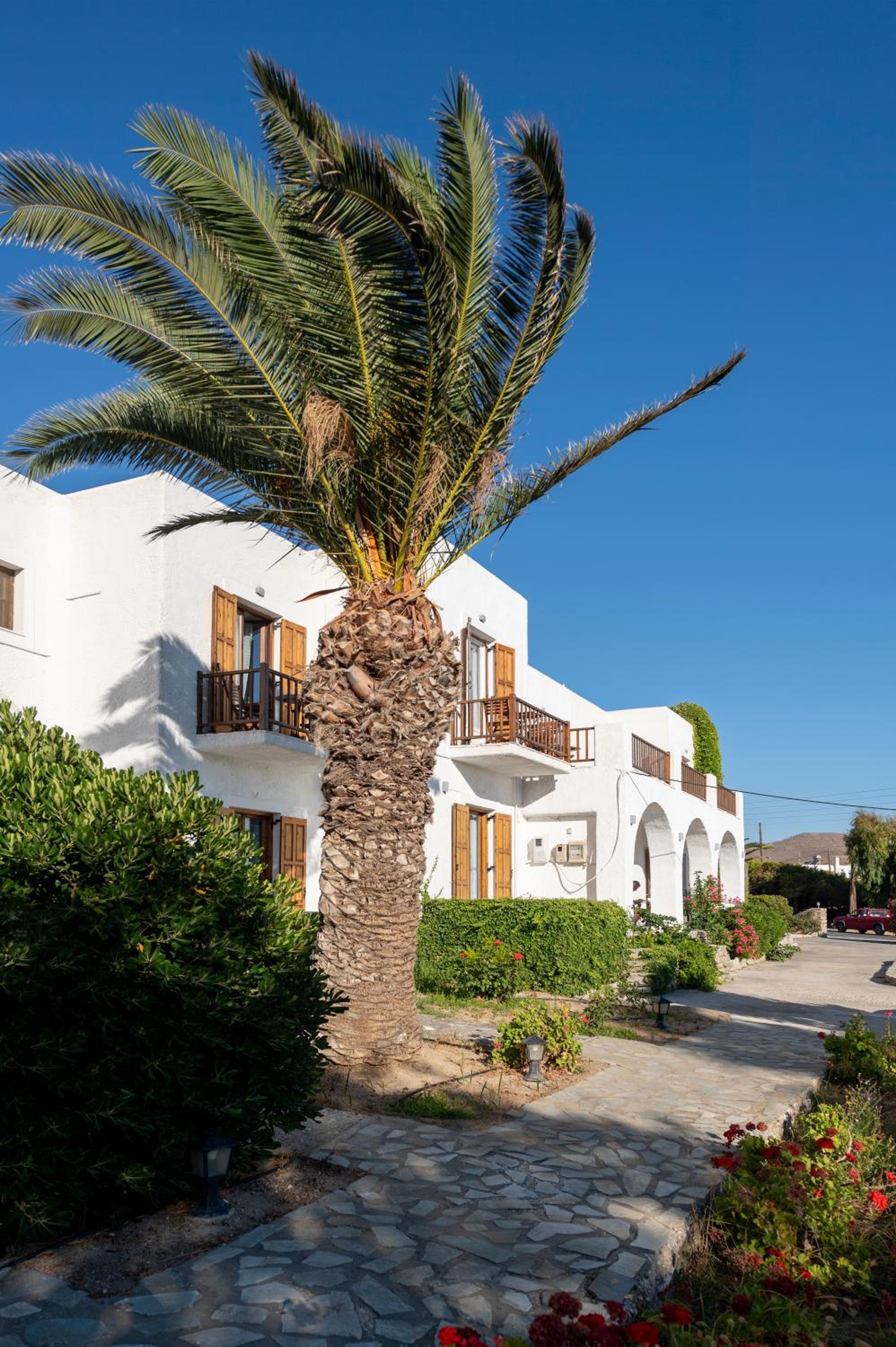 Hotel Swiss Home - Image 1