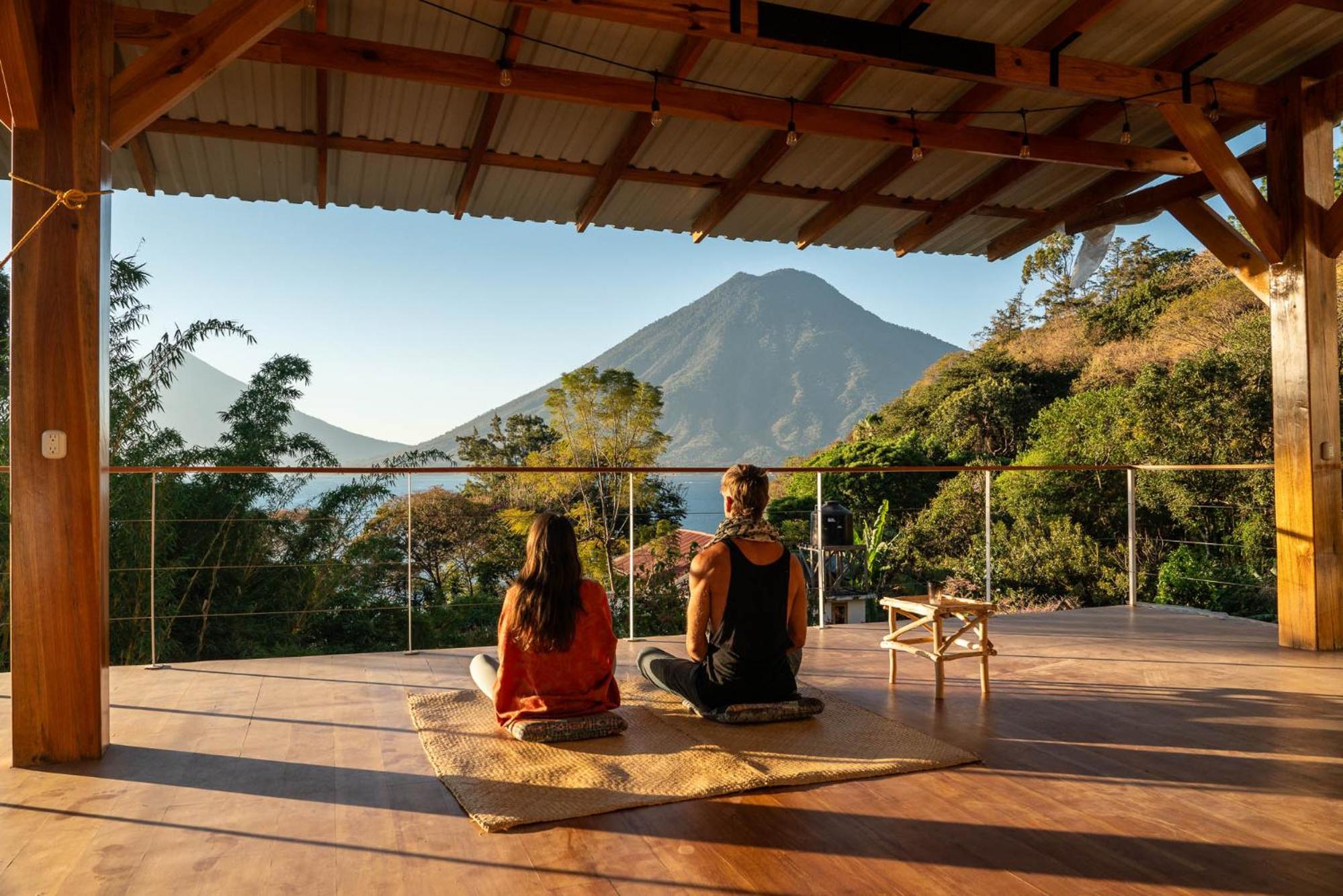Sarnai Atitlan