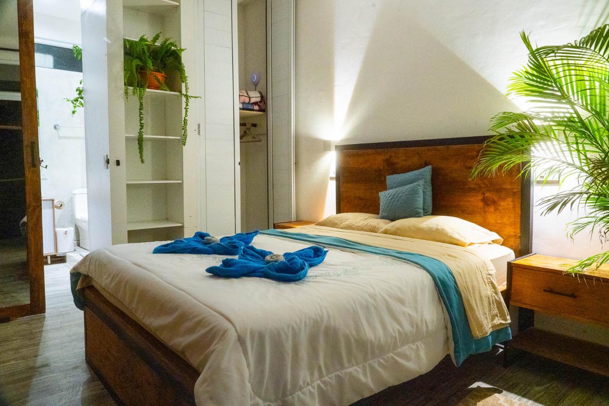 Sarnai Atitlan