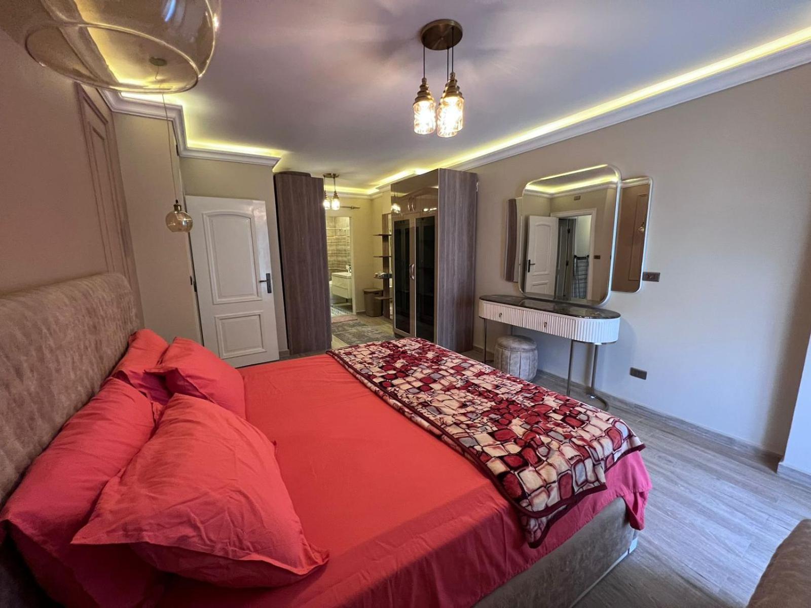 Pyramids Luxury apartment