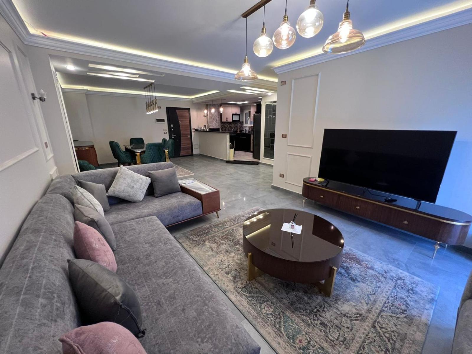 Pyramids Luxury apartment