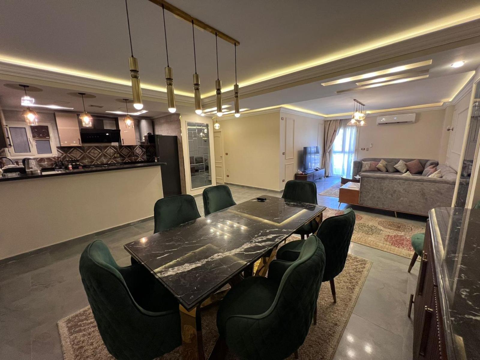 Pyramids Luxury apartment