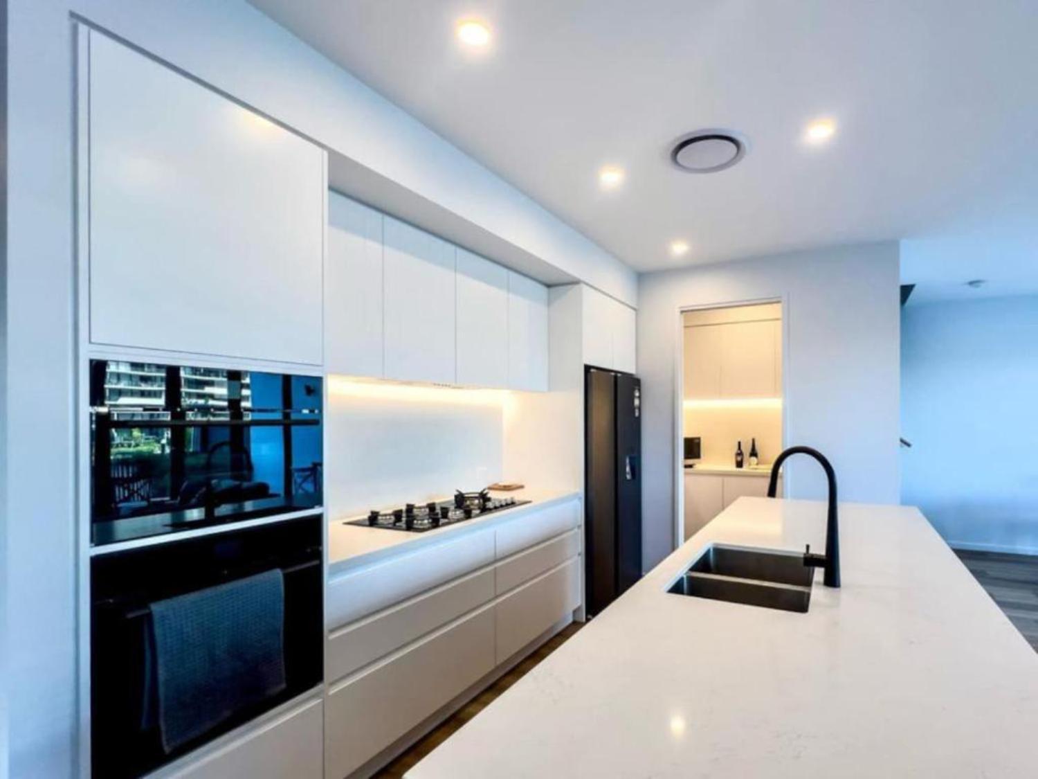 Tranquil Waterside Elegance