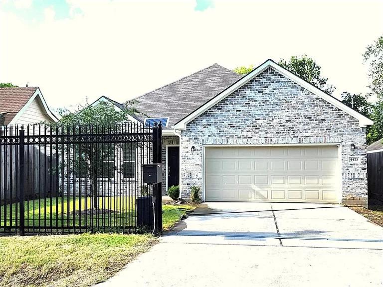 Stunning 3BR Home Near Downtown Houston - Sleeps 8 view 3