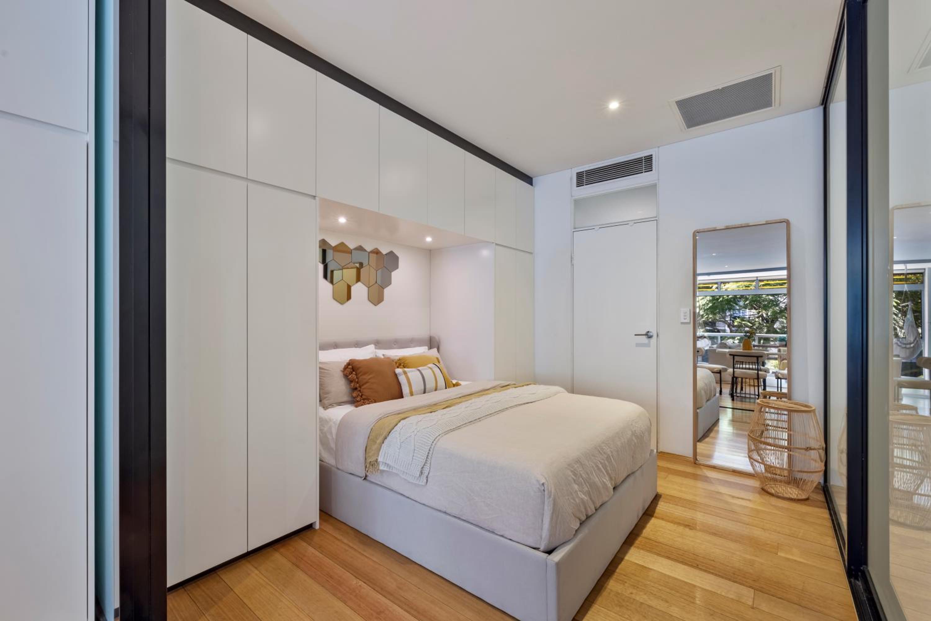 Cozy Modern Peaceful CityPad - Balcony AC Laundry
